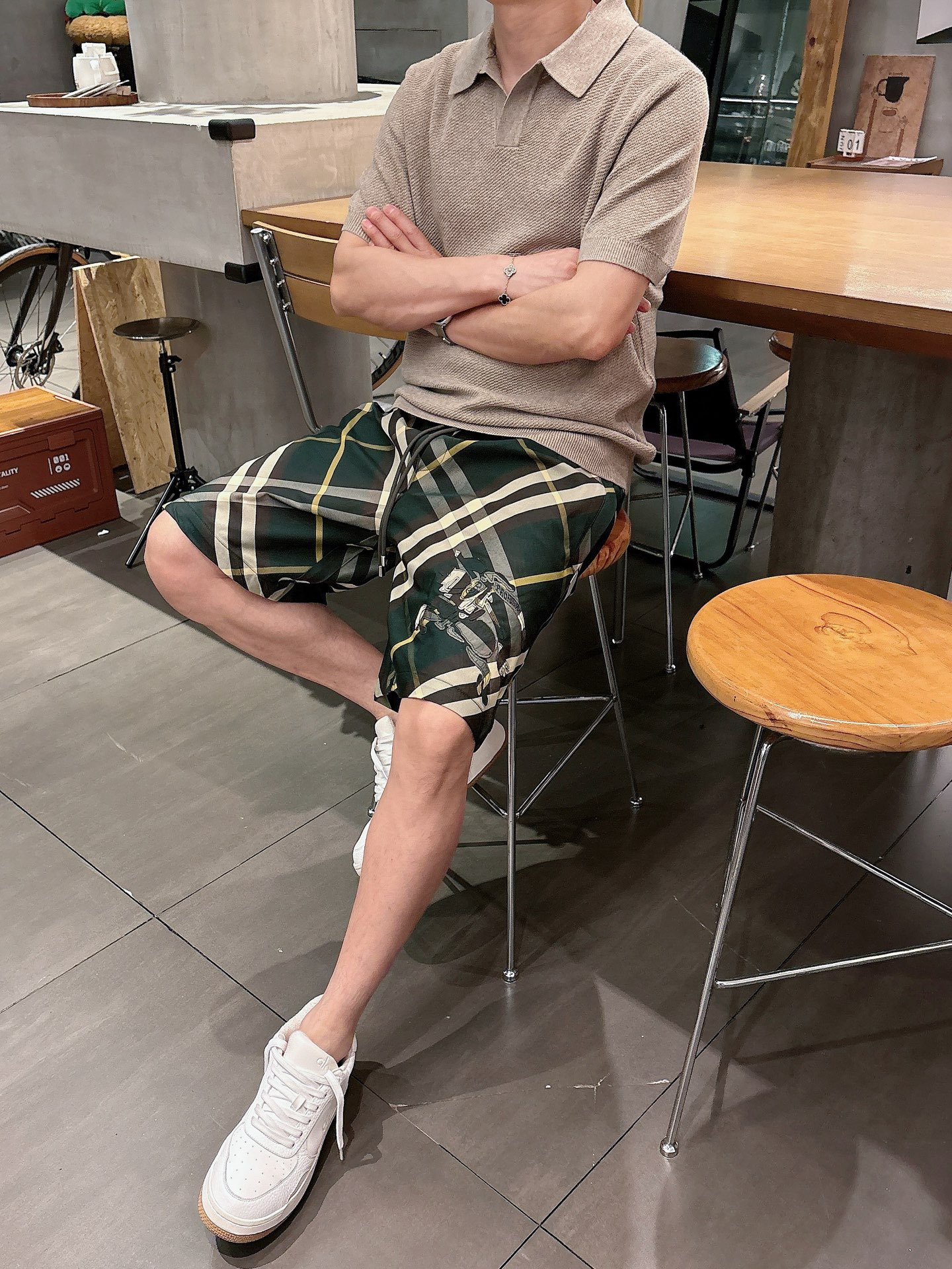 巴宝莉  三标齐全    2026夏季新款男士休闲短裤，高级定制面料透气面料 透气弹力舒适度极高，细节无
