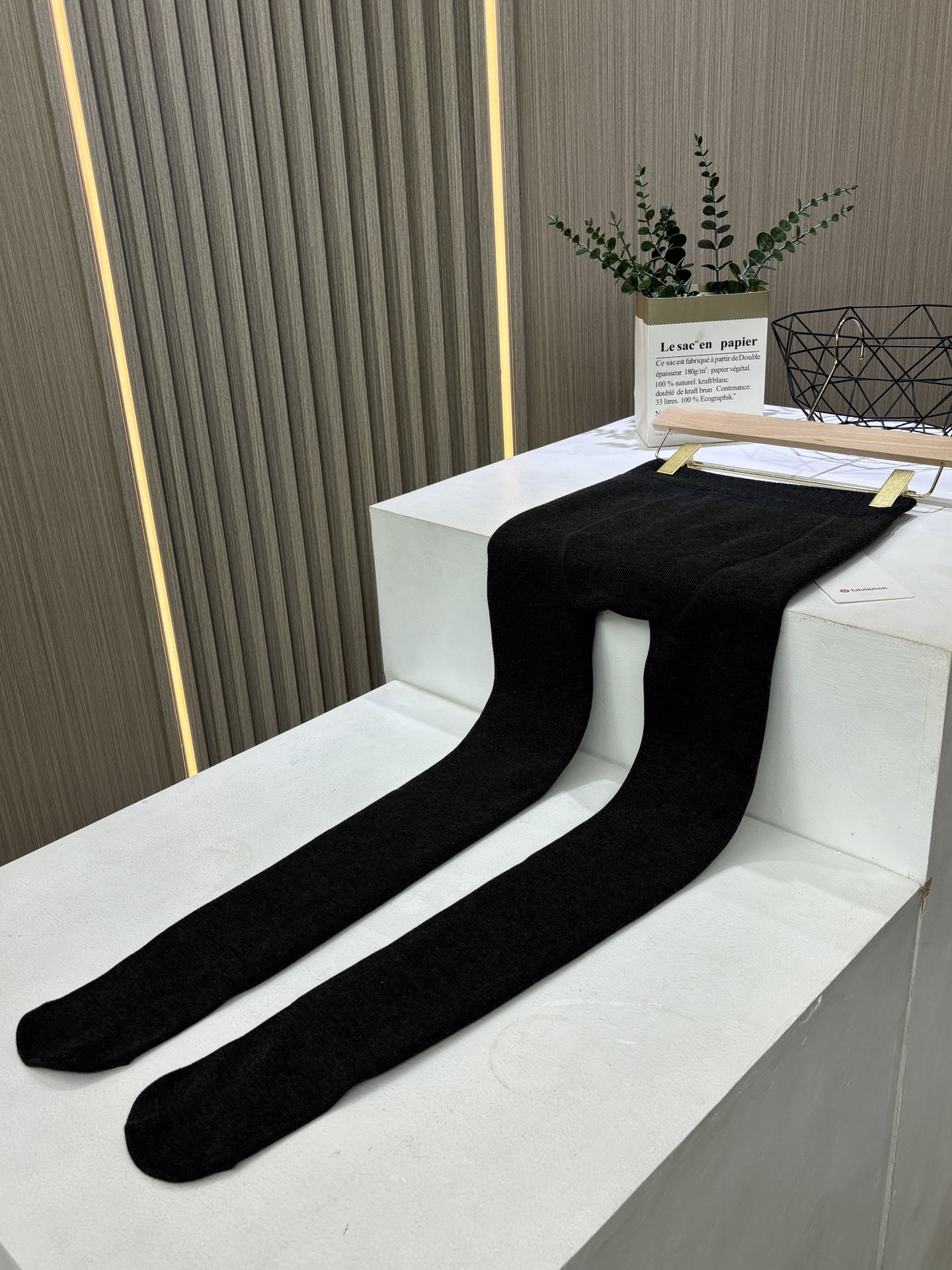 LULU2024冬季新款女士羊脂裤 5