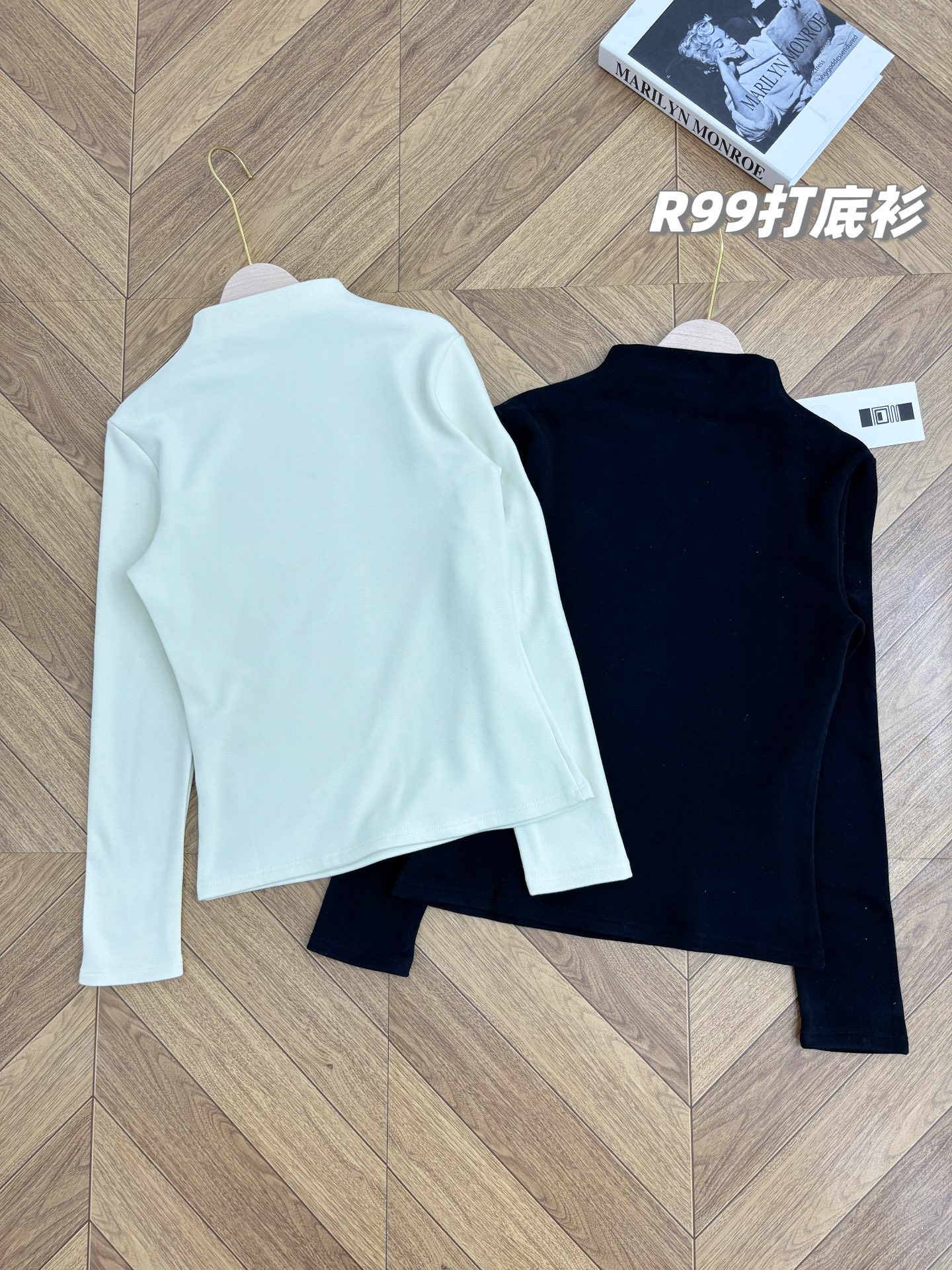 Lululemon long sleeve everyday black and cream yoga