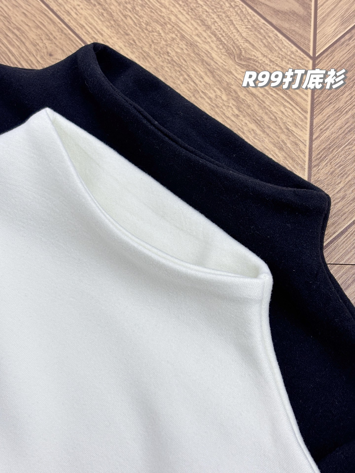 Lululemon long sleeve everyday black and cream yoga
