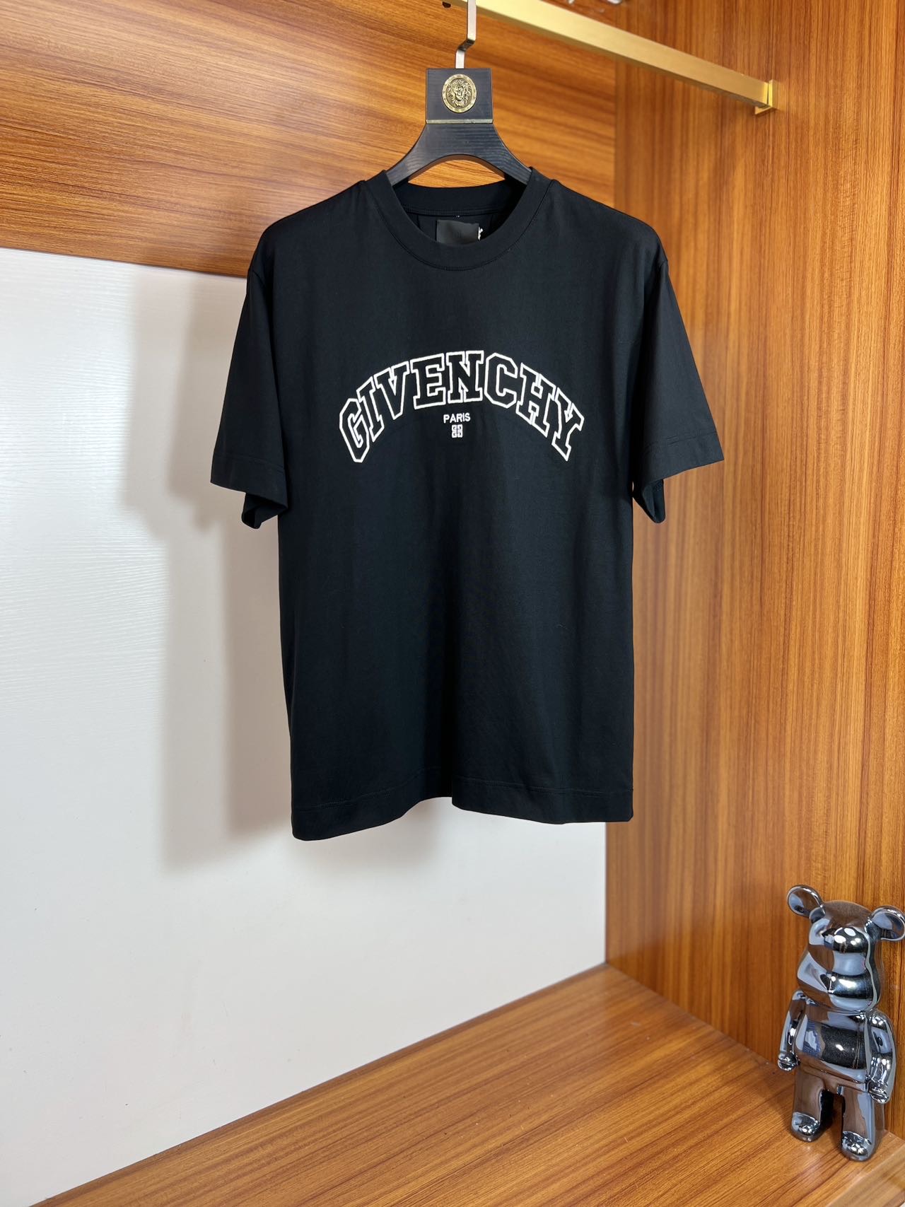 NO:159918,Givenchy New products in spring and summer are available in the new year, complete three standards, round neck short-sleeved T-shirts, no need to introduce too much good products, look at the details, counter code number XS-XL,, given, given, given, T-shirt,tees, t-shirt,alexander wang19860909give/纪梵希 年春夏新品上新 三标齐全 圆领短袖T恤 好货不用过多介绍 看细节 专柜码数XS-XL,,givenchy,givenchy,T-shirt,tees，t-shirt,alexander wang,Men's clothing