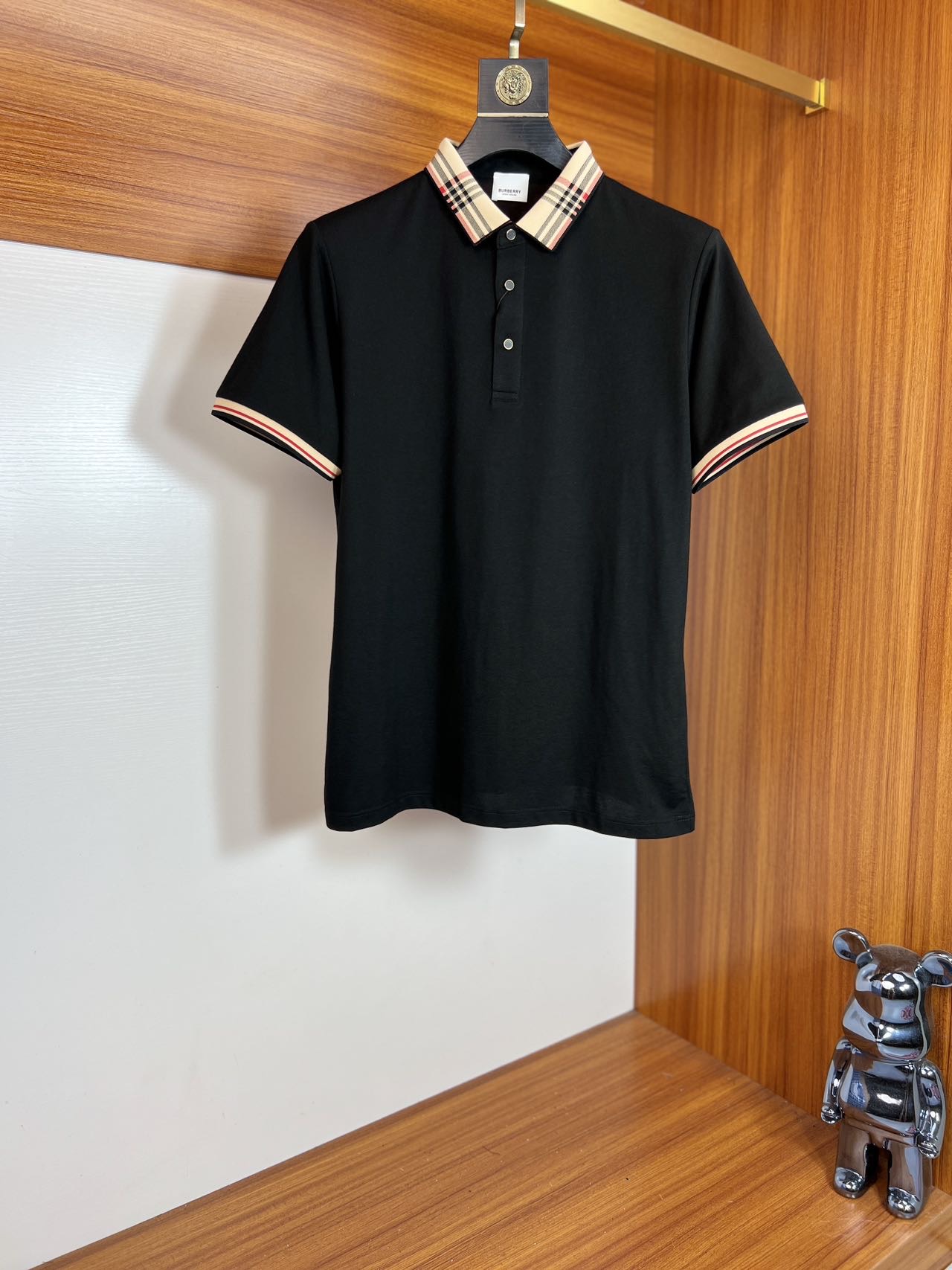 NO:162743,Burberry/Burberry New products for spring and summer 2025 are available in new products, complete three standards, lapel short-sleeved polo shirt, good products do not need to be introduced too much, look at the details, counter number M-XXXL /140 suggestions L, burberry, burberry, T-shirt, alexander wang19860909Burberry/巴宝莉 2025年春夏新品上新 三标齐全 翻领短袖polo衫 好货不用过多介绍 看细节 专柜码数M-XXXL /140建议L,,burberry,burberry,T-shirt,alexander wang,Men's clothing