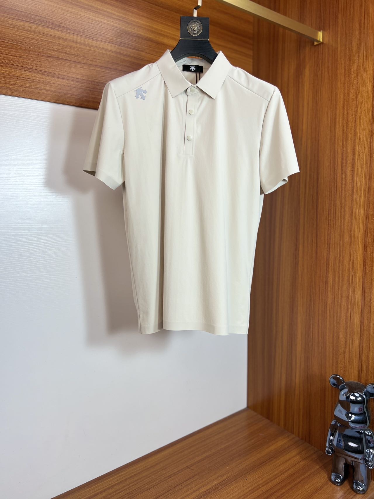 NO:162738,/Disante 2025 spring and summer new products are available, complete three standards, lapel short-sleeved polo, no need to introduce too much good products, look at the details, counter number M-XXXL /140 suggestions L, T-shirt, alexander wang19860909/迪桑特 2025年春夏新品上新 三标齐全 翻领短袖polo 好货不用过多介绍 看细节 专柜码数M-XXXL /140建议L,,T-shirt,alexander wang,Men's clothing