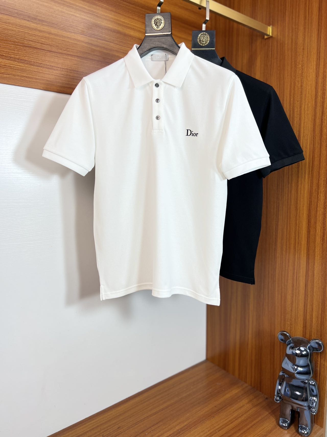 NO:507879,Dior/Dior 2025 spring and summer new products are available, complete three standards, lapel short-sleeved POLO shirt, good products do not need to be introduced too much, look at the details, counter number M-XXXL 175/140 Suggestions L,,,dior,dior,T-shirt,alexander wang19860909Dior/迪奥 2025年春夏新品上新 三标齐全 翻领短袖POLO衫 好货不用过多介绍 看细节 专柜码数M-XXXL 175/140建议L,,,dior,dior,T-shirt,alexander wang,Men's clothing