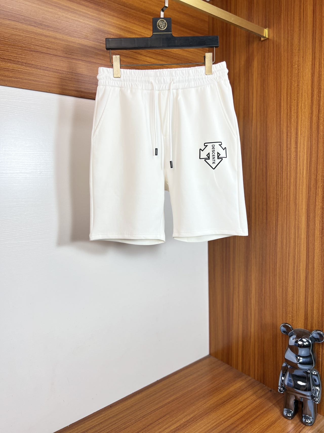 NO:423057,/Disante 2025 spring and summer new product, complete three standards, elastic five-point shorts, no need to introduce too much good products, look at the details, counter number M-XXXL 175/upper body suggestions L, shorts, alexander wang19860909/迪桑特 2025春夏新品 三标齐全 松紧带五分短裤 好货不用过多介绍 看细节 专柜码数M-XXXL 175/上身建议L,,shorts,alexander wang,Men's clothing