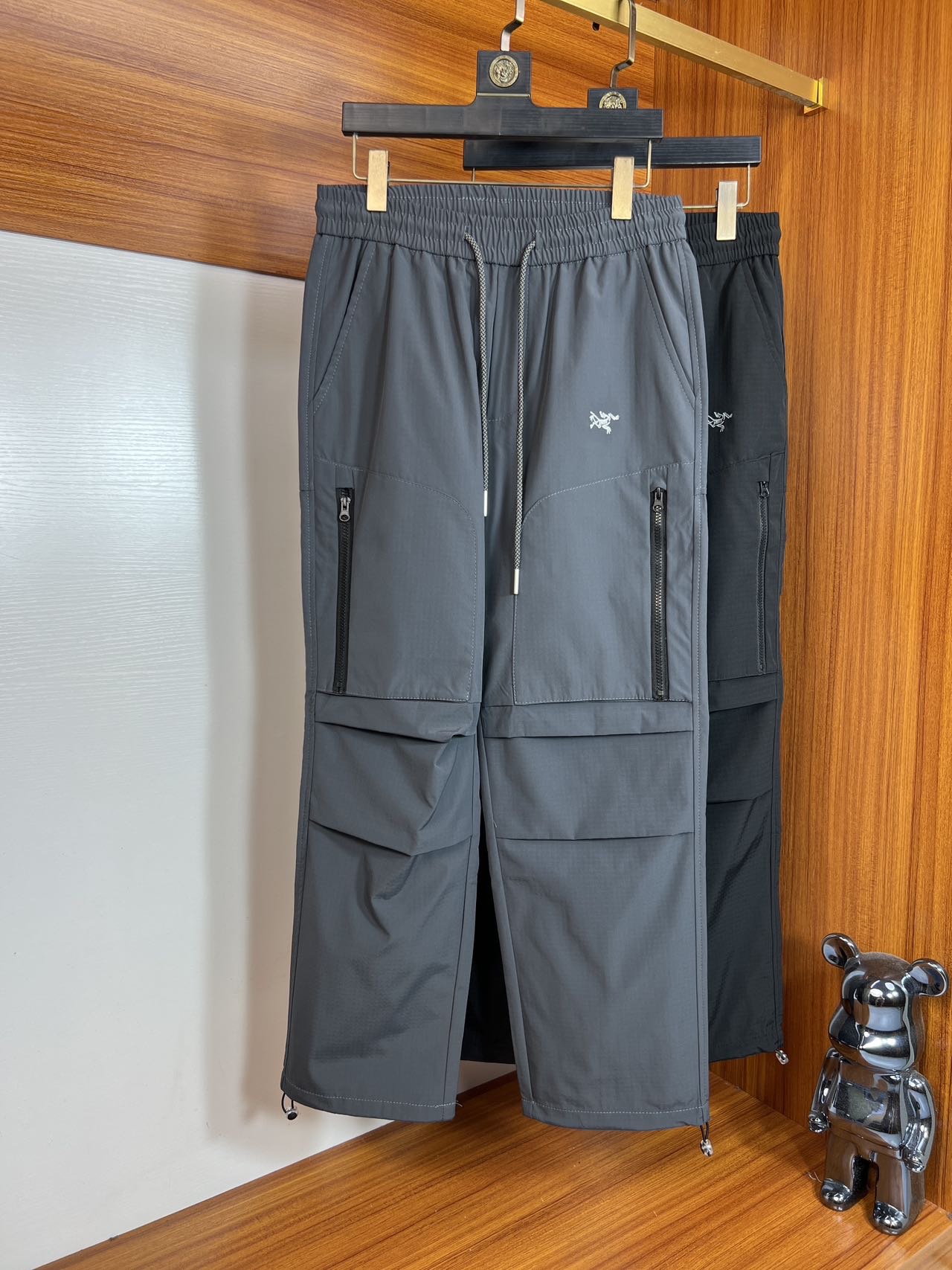 NO:423167,Arc/Architecture Bird 2025 Spring and Summer New Products, Complete Three Standards, Casual Work Pants, Don’t need to introduce too much good products, Look at the details, Counter Code S-XXL 175/140 Upper Body Suggestions M, arc'teryx, alexander wang19860909Arc/始祖鸟 2025春夏新品 三标齐全 休闲工装裤 好货不用过多介绍 看细节 专柜码数S-XXL 175/140上身建议M,arc'teryx,alexander wang,Men's clothing