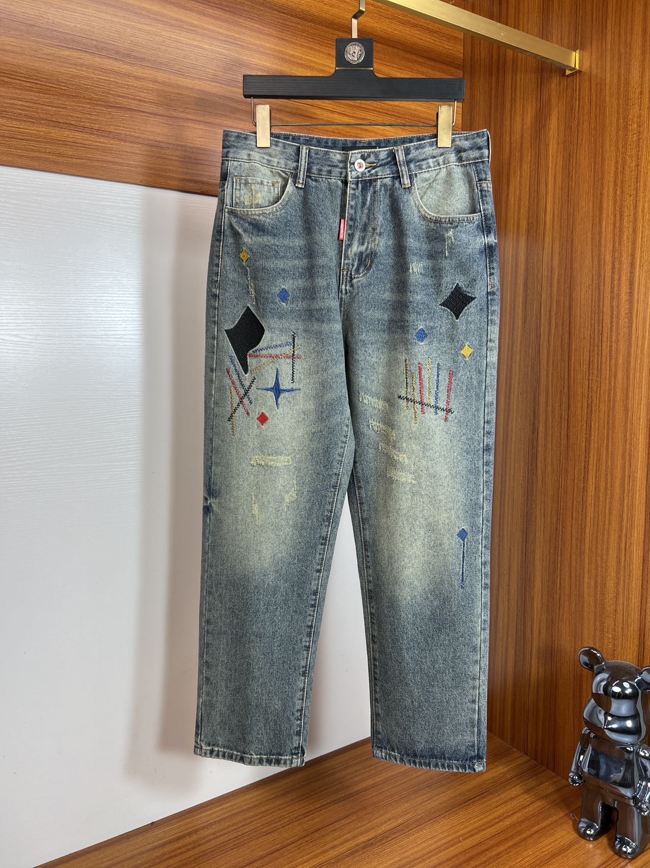NO:441472,DQ2 Spring and summer new products, complete three standards, jeans, good products, don't need to introduce too much, look at the details, counter number 29-38, 175/140, upper body 32, jeans, alexander wang19860909DQ2 春夏新品 三标齐全 牛仔裤 好货不用过多介绍 看细节 专柜码数29-38 175/140上身32码,,jeans,alexander wang,Men's clothing