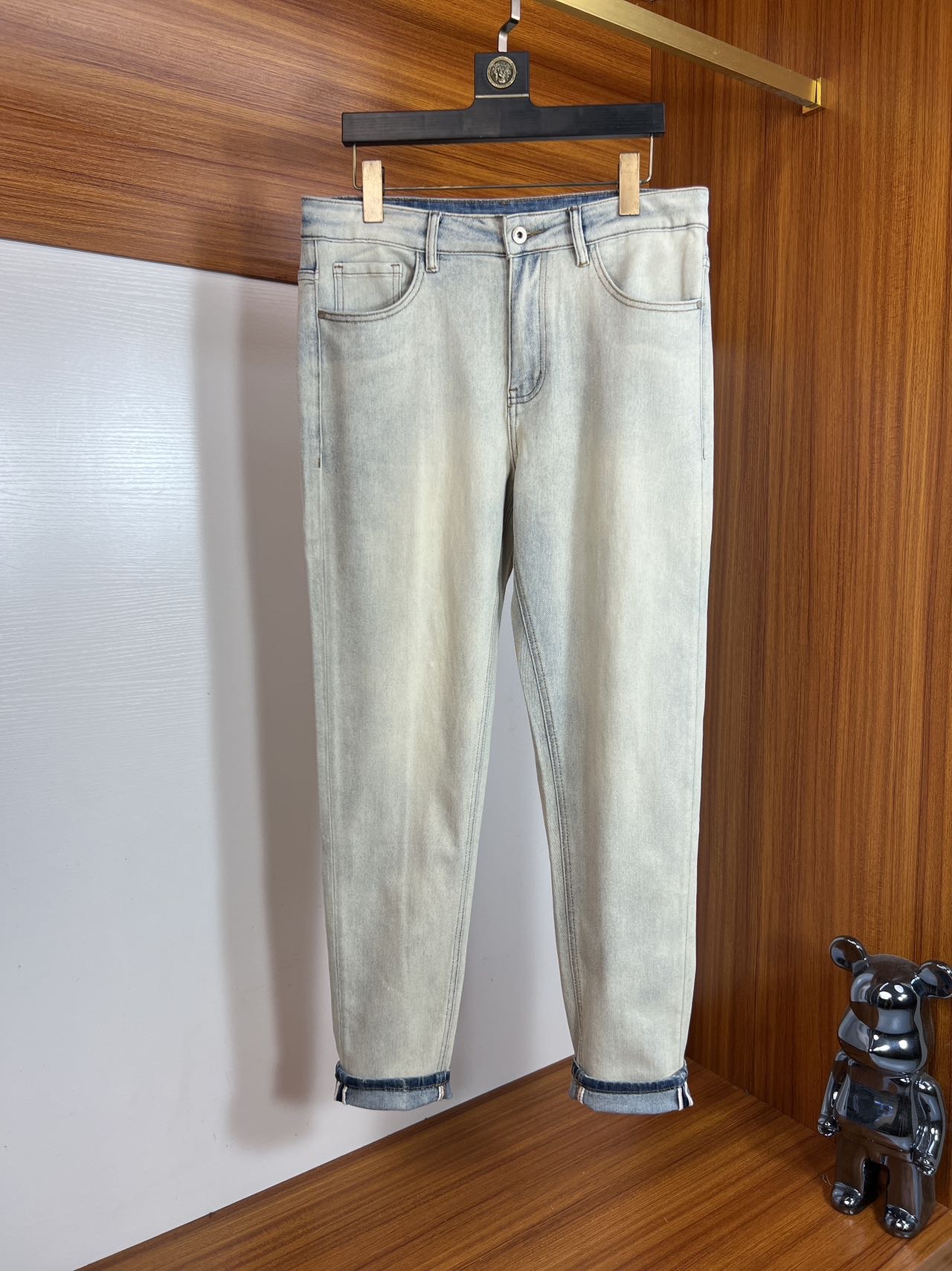 NO:441559,zZEGNA/Jenia 2025 spring and summer new product, complete three standards, jeans, good products, don't need to introduce too much, look at the details, counter number 29-38 175/140 upper body 32, zegna, jeans, alexander wang19860909zZEGNA/杰尼亚 2025春夏新品 三标齐全 牛仔裤 好货不用过多介绍 看细节 专柜码数29-38 175/140上身32码,,zegna,jeans,alexander wang,Men's clothing