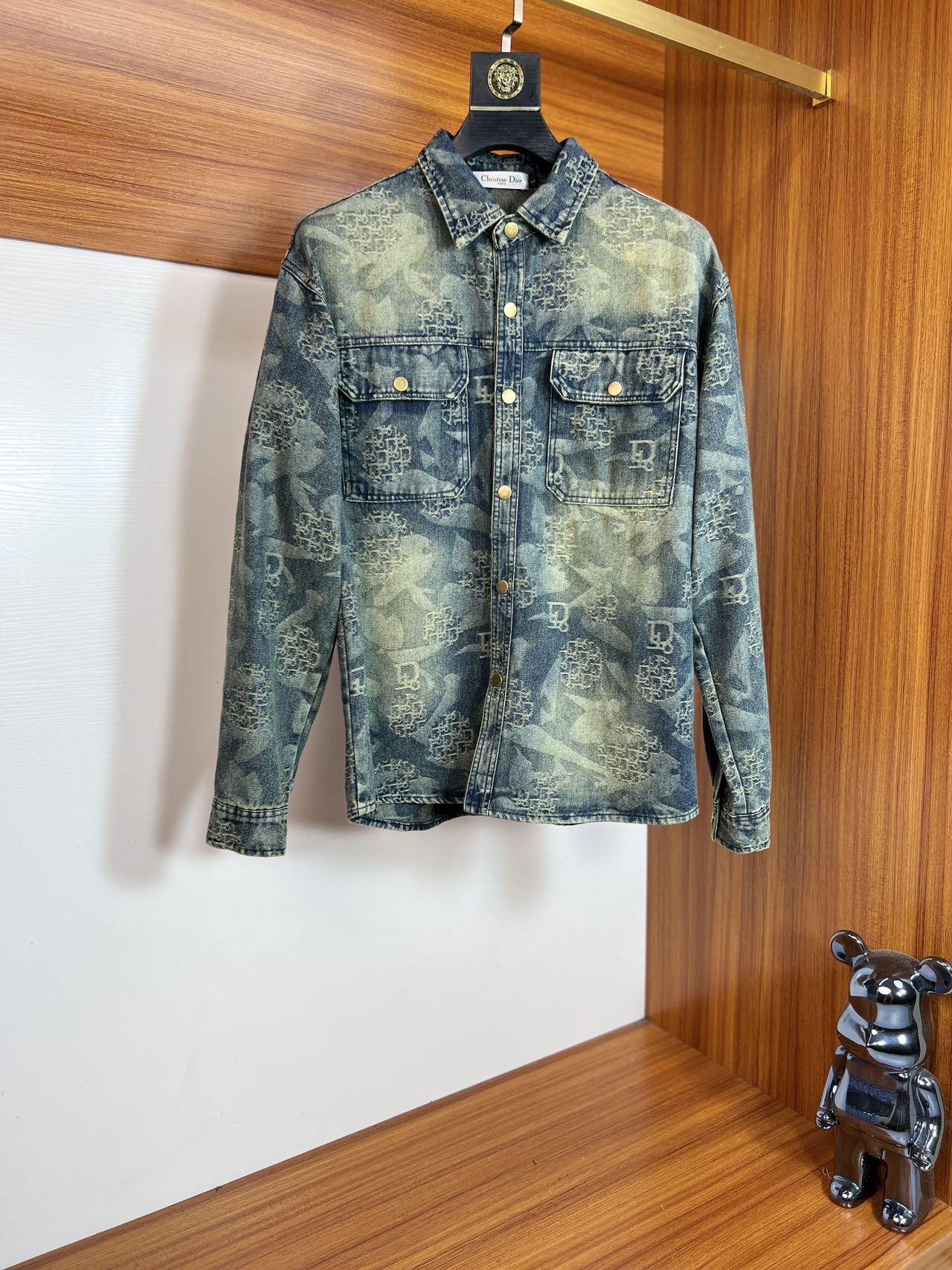 NO:465653,Dior/Dior 2025 new spring and summer products are available, complete three standards, denim jackets, no need to introduce too much good products, look at the details, counter number M-XXXL /140 suggestions L,,dior,dior,jackets & coats,jackets & coats,alexander wang19860909Dior/迪奥 2025年春夏新品上新 三标齐全 牛仔外套夹克 好货不用过多介绍 看细节 专柜码数M-XXXL /140建议L,,dior,dior,jackets & coats,jackets & coats,alexander wang,Men's clothing