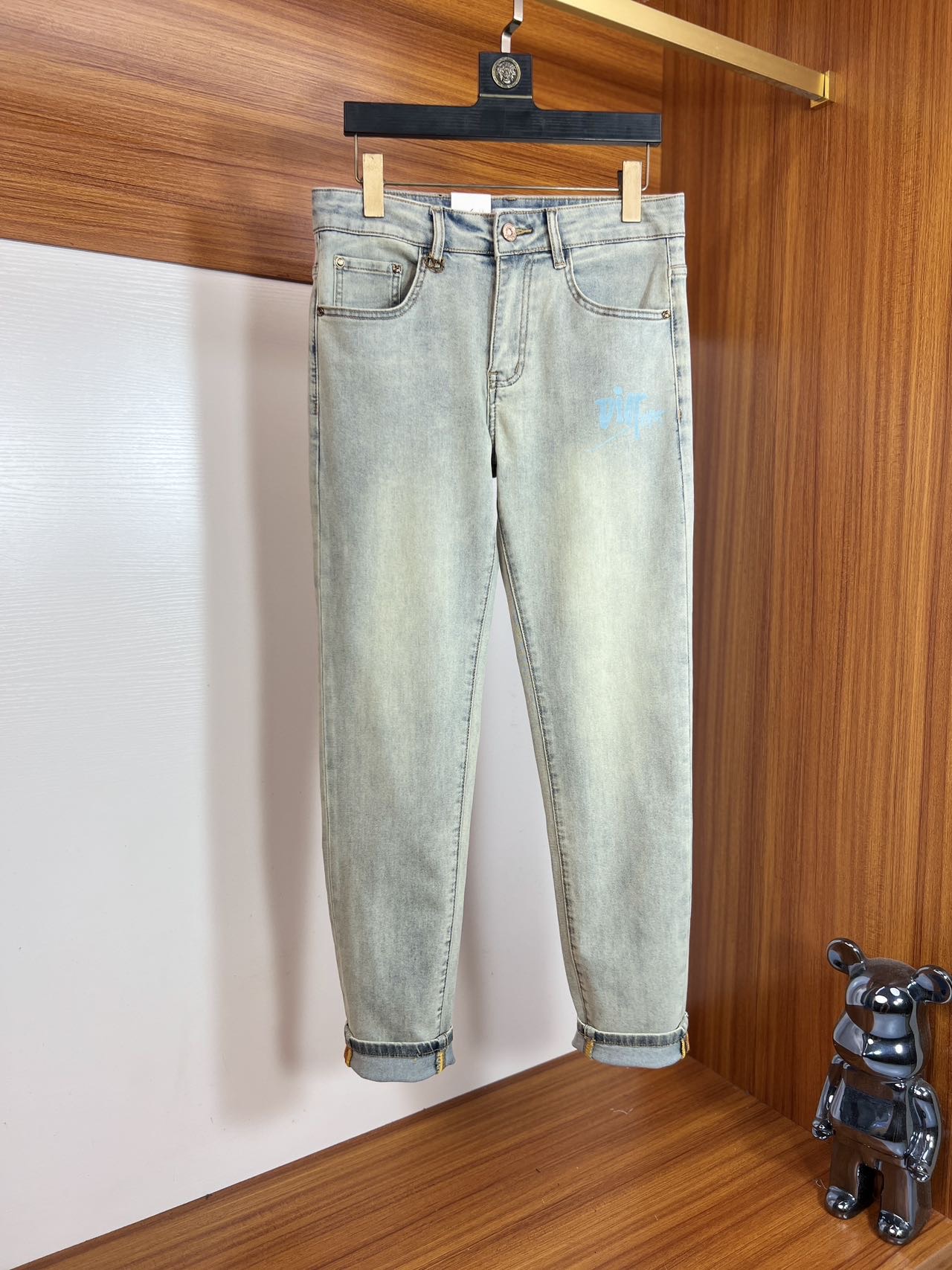 NO:471746,Dior/Dior 2025 spring and summer new products, complete three standards, jeans, good products, don't need to introduce too much, look at the details, counter number 29-38 / 140 upper body 32,,dior,dior,jeans,alexander wang19860909Dior/迪奥 2025春夏新品 三标齐全 牛仔裤 好货不用过多介绍 看细节 专柜码数29-38 /140上身32码,,dior,dior,jeans,alexander wang,Men's clothing