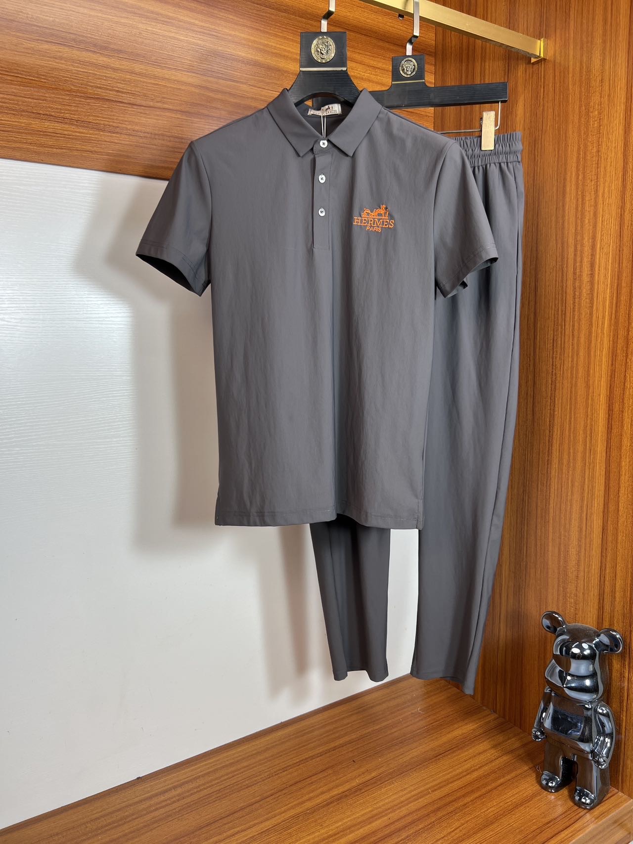 NO:471766,Hermes/Hermes 2025 spring and summer new products, complete three standards, set, good products do not need to be introduced too much, look at the details, counter code M-XXXXL /140 upper body L,, hermes, hermes, alexander wang19860909Hermes/爱马仕 2025春夏新品 三标齐全 套装 好货不用过多介绍 看细节 专柜码数M-XXXXL /140上身L,,hermes,hermes,alexander wang,Men's clothing