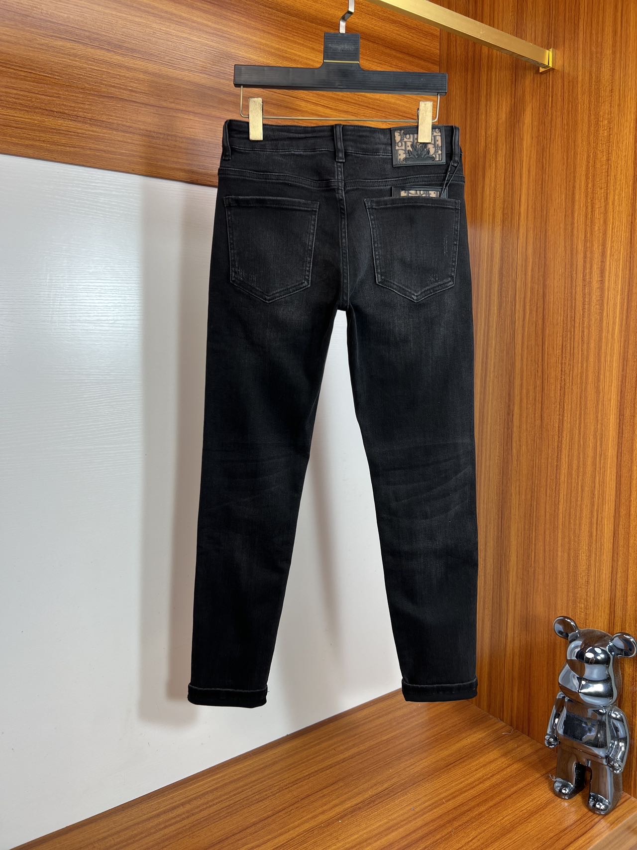 NO:521734,Dior/Dior 2025 autumn and winter new products, complete three standards, jeans, good products, don't need to introduce too much, look at the details, counter number 29-38, 175/140 upper body 32,,dior,dior,jeans,alexander wang19860909Dior/迪奥 2025秋冬新品 三标齐全 牛仔裤 好货不用过多介绍 看细节 专柜码数29-38 175/140上身32码,,dior,dior,jeans,alexander wang,Men's clothing