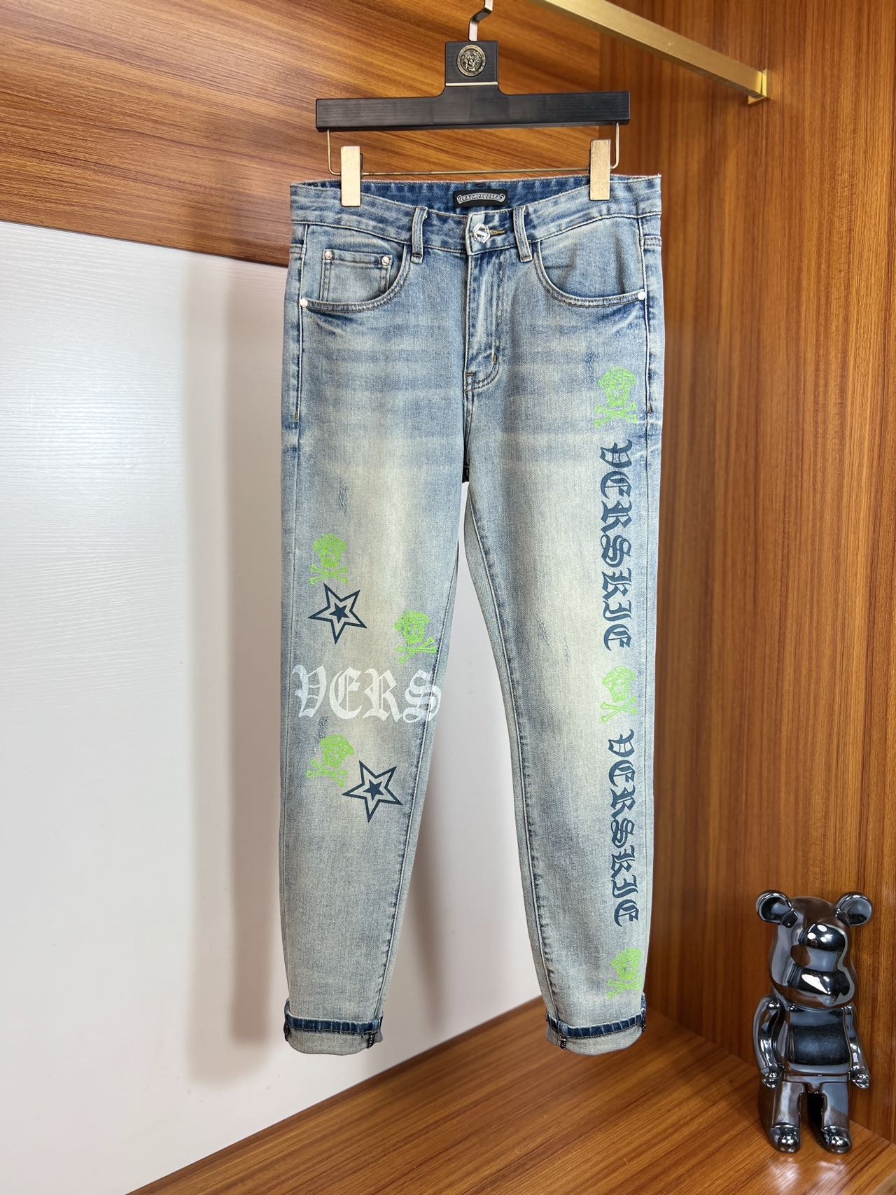 NO:480179,Ch/Croxin New Spring and Summer Products Complete Three Standards Jeans Don't need to introduce too much good products See details Counter code 29-38 175/140 Upper body 32 sizes, chrome hearts, jeans, alexander wang19860909Ch/克罗心 春夏新品 三标齐全 牛仔裤 好货不用过多介绍 看细节 专柜码数29-38 175/140上身32码,,chrome hearts,jeans,alexander wang,Men's clothing