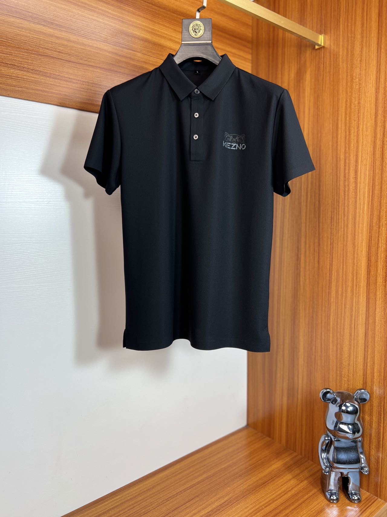 NO:493777,Kezno 2025 spring and summer new product, complete three standards, lapel short-sleeved Polo shirt, good products do not need to be introduced too much, look at the details, counter number M-4XL /140 suggestions L, T-shirt, alexander wang19860909Kezno 2025春夏新品 三标齐全 翻领短袖Polo衫 好货不用过多介绍 看细节 专柜码数M-4XL /140建议L,,T-shirt,alexander wang,Men's clothing