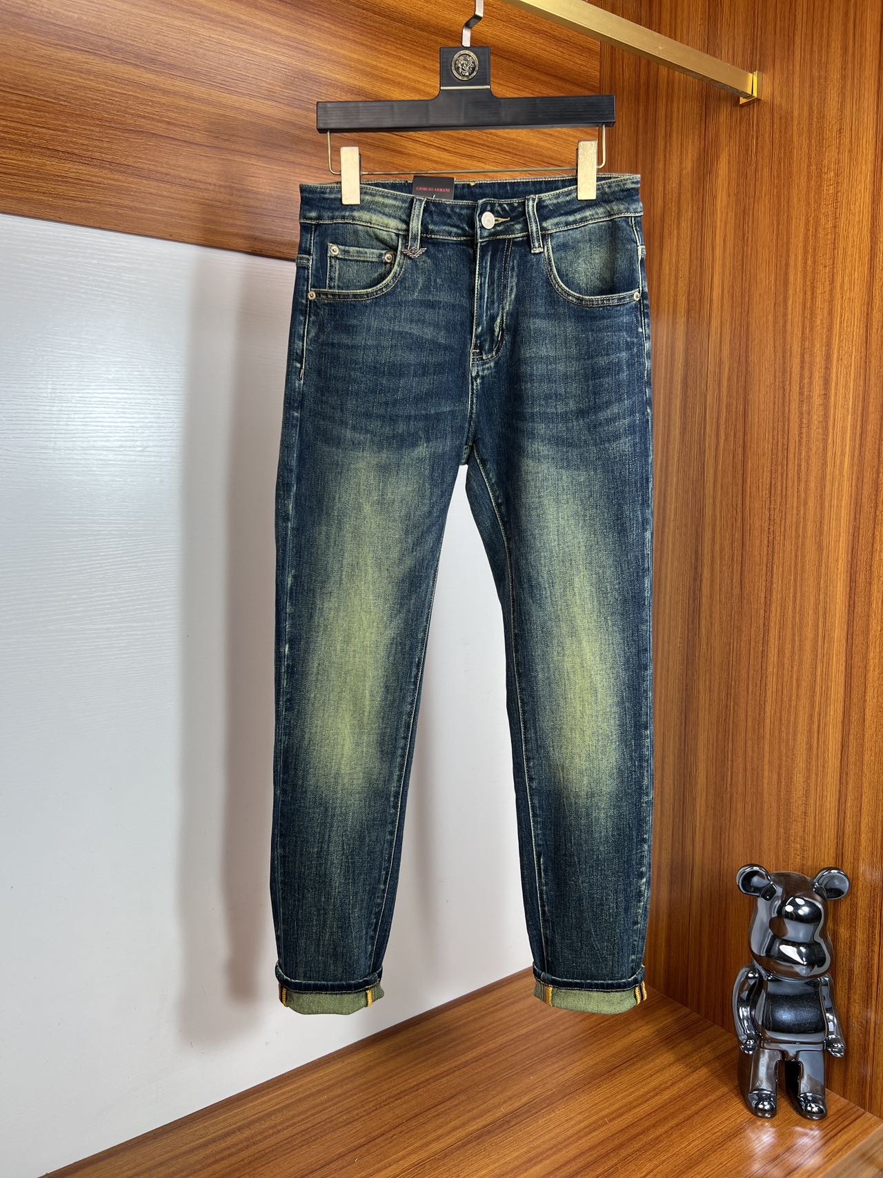 NO:500490,Armani/Armani 2025 spring and summer new products, complete three standards, jeans, good products, don't need to be introduced too much, look at the details, counter number 29-38, 175/140 upper body 32,,armani,armani,jeans,alexander wang19860909Armani/阿玛尼 2025春夏新品 三标齐全 牛仔裤 好货不用过多介绍 看细节 专柜码数29-38 175/140上身32码,,armani,armani,jeans,alexander wang,Men's clothing