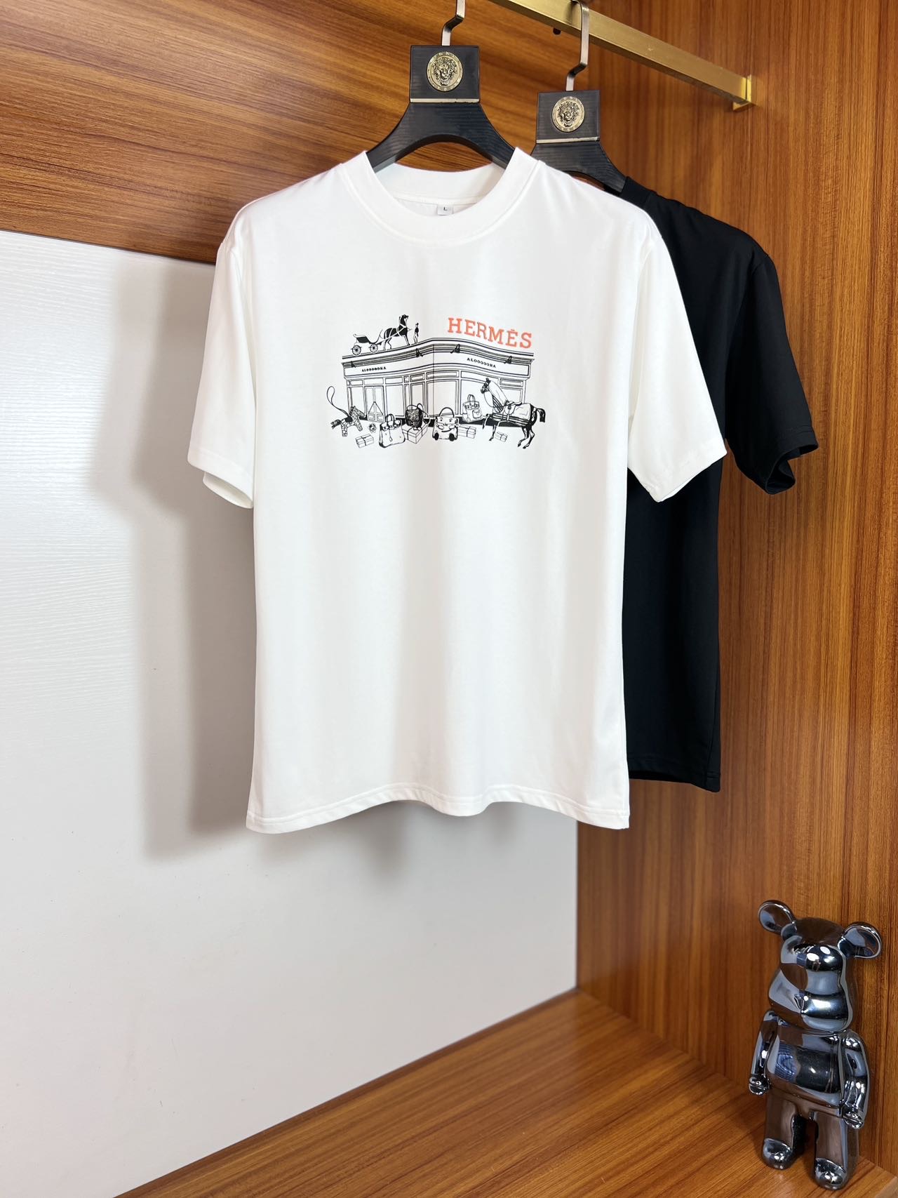 NO:512188,Hermes/Hermes 2025 spring and summer new product, complete three standards, round neck pure cotton short-sleeved T-shirt, no need to introduce too much good products, look at the details, counter code M-XXXXL 175/Suggestions,,hermes,hermes,T-shirt,tees,t-shirt,alexander wang19860909Hermes/爱马仕 2025春夏新品 三标齐全 圆领纯棉短袖T恤 好货不用过多介绍 看细节 专柜码数M-XXXXL 175/建议L,,hermes,hermes,T-shirt,tees，t-shirt,alexander wang,Men's clothing