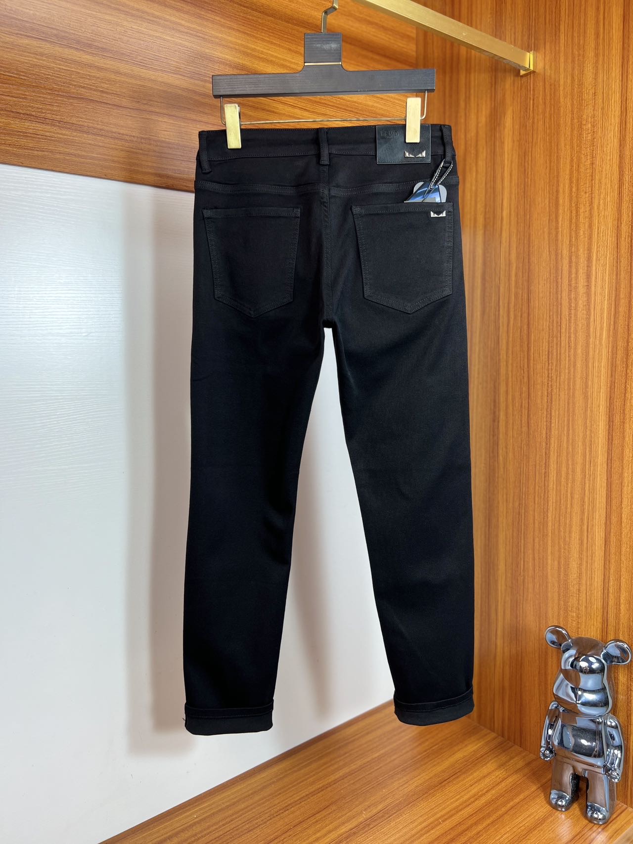 NO:538886,Fendi/Fendi 2025 Spring and Summer New Products, Complete Three Standards, Jeans, Don’t need to introduce too much good products, look at the details, the counter number is 29-38 / 140 upper body 32,,fendi,fendi,jeans,alexander wang19860909Fendi/芬迪 2025春夏新品 三标齐全 牛仔裤 好货不用过多介绍 看细节 专柜码数29-38 /140上身32码,,fendi,fendi,jeans,alexander wang,Men's clothing