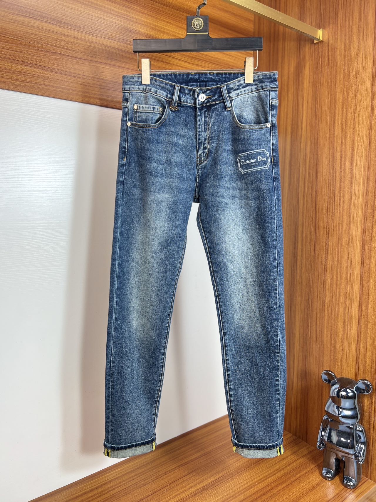 NO:515684,Dior/Dior 2025 autumn and winter new products, complete three standards, jeans, good products, don't need to introduce too much, look at the details, counter number 29-38, 175/140 upper body 32,,dior,dior,jeans,alexander wang19860909Dior/迪奥 2025秋冬新品 三标齐全 牛仔裤 好货不用过多介绍 看细节 专柜码数29-38 175/140上身32码,,dior,dior,jeans,alexander wang,Men's clothing