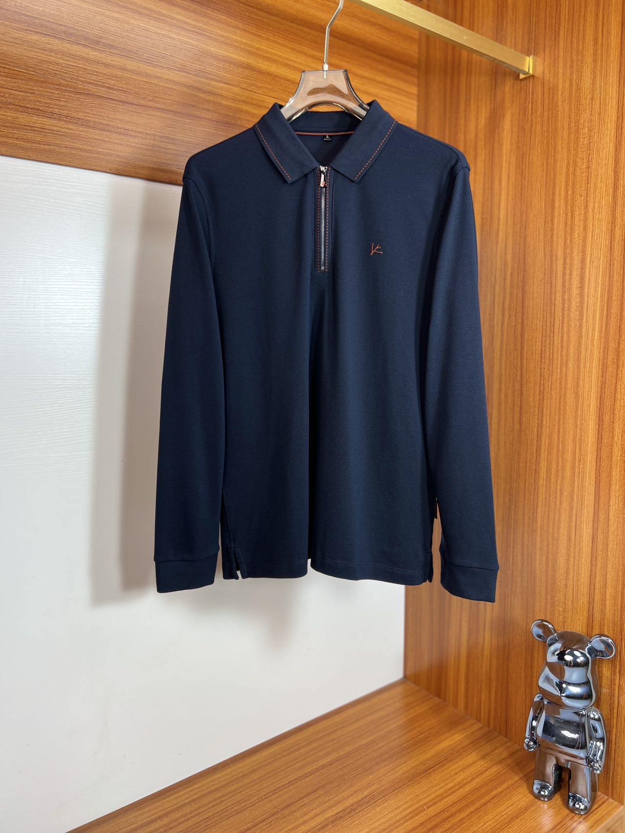 NO:566133,New products for autumn and winter, complete with three labels, lapel short-sleeved POLO shirt, good product, no need to introduce too much, look at the details, counter size M-XXXL 175/140, recommended L,, T-shirt, alexander wang19860909年秋冬新品上新 三标齐全 翻领短袖POLO衫 好货不用过多介绍 看细节 专柜码数M-XXXL 175/140建议L,,T-shirt,alexander wang,Men's clothing