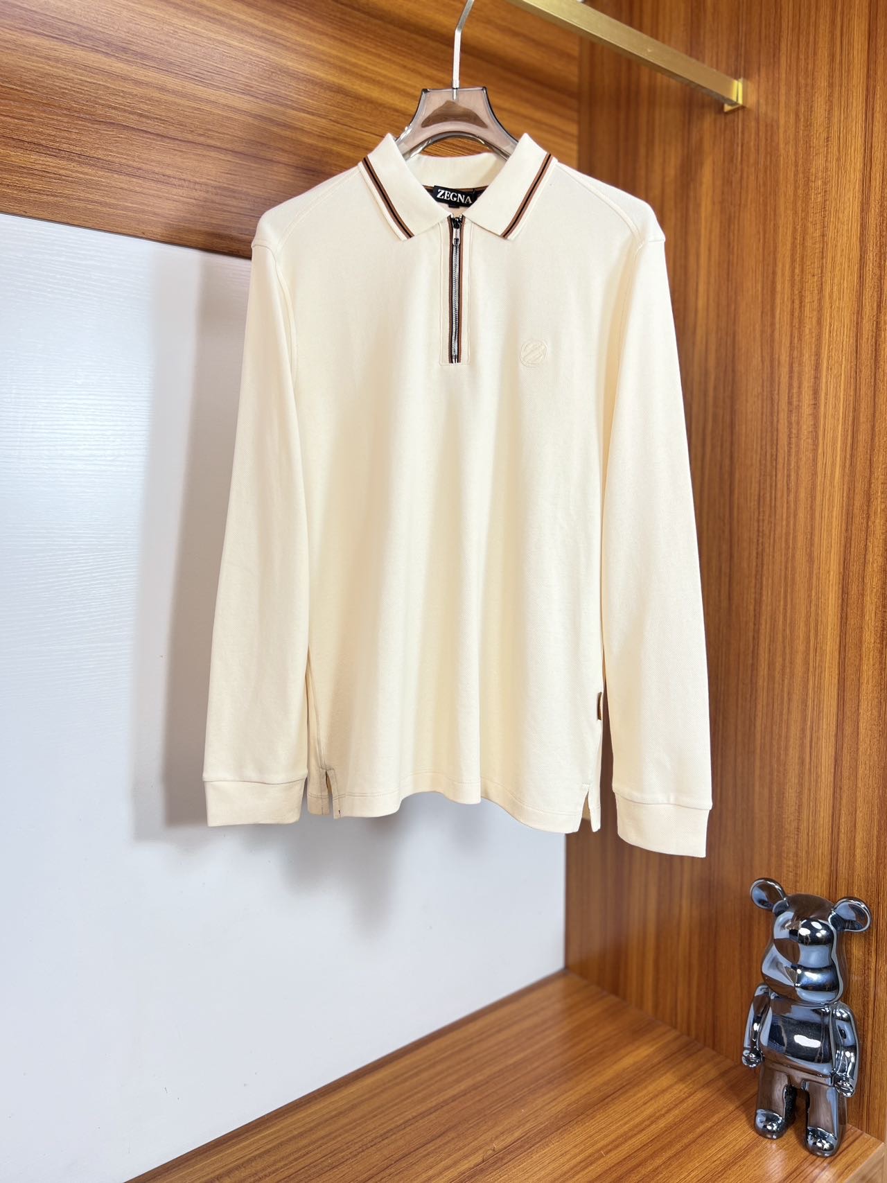 NO:566143,zZEGNA/Zegna new products for autumn and winter, complete with three labels, lapel short-sleeved POLO shirt, good product, no need to introduce too much, look at the details, counter size M-XXXL 175/140, recommended L,,zegna,T-shirt,alexander wang19860909zZEGNA/杰尼亚 年秋冬新品上新 三标齐全 翻领短袖POLO衫 好货不用过多介绍 看细节 专柜码数M-XXXL 175/140建议L,,zegna,T-shirt,alexander wang,Men's clothing