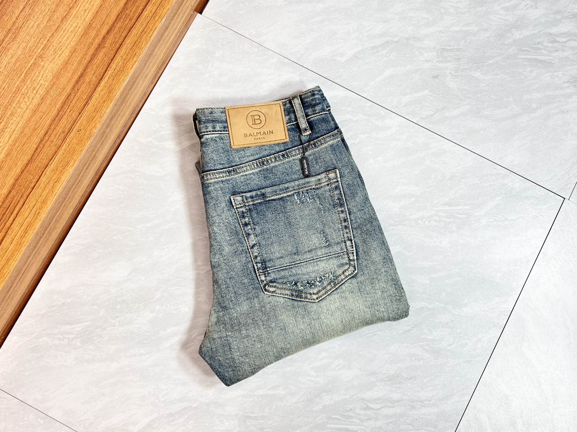 NO:571446,BALMAIN/Balmain 2025 autumn and winter new products, complete with three labels, jeans, good products, no need to introduce too much, look at the details, counter size 29-38/140 upper body size 32,, balmain, balmain, jeans, alexander wang19860909BALMAIN/巴尔曼 2025秋冬新品 三标齐全 牛仔裤 好货不用过多介绍 看细节 专柜码数29-38 /140上身32码,,balmain,balmain,jeans,alexander wang,Men's clothing