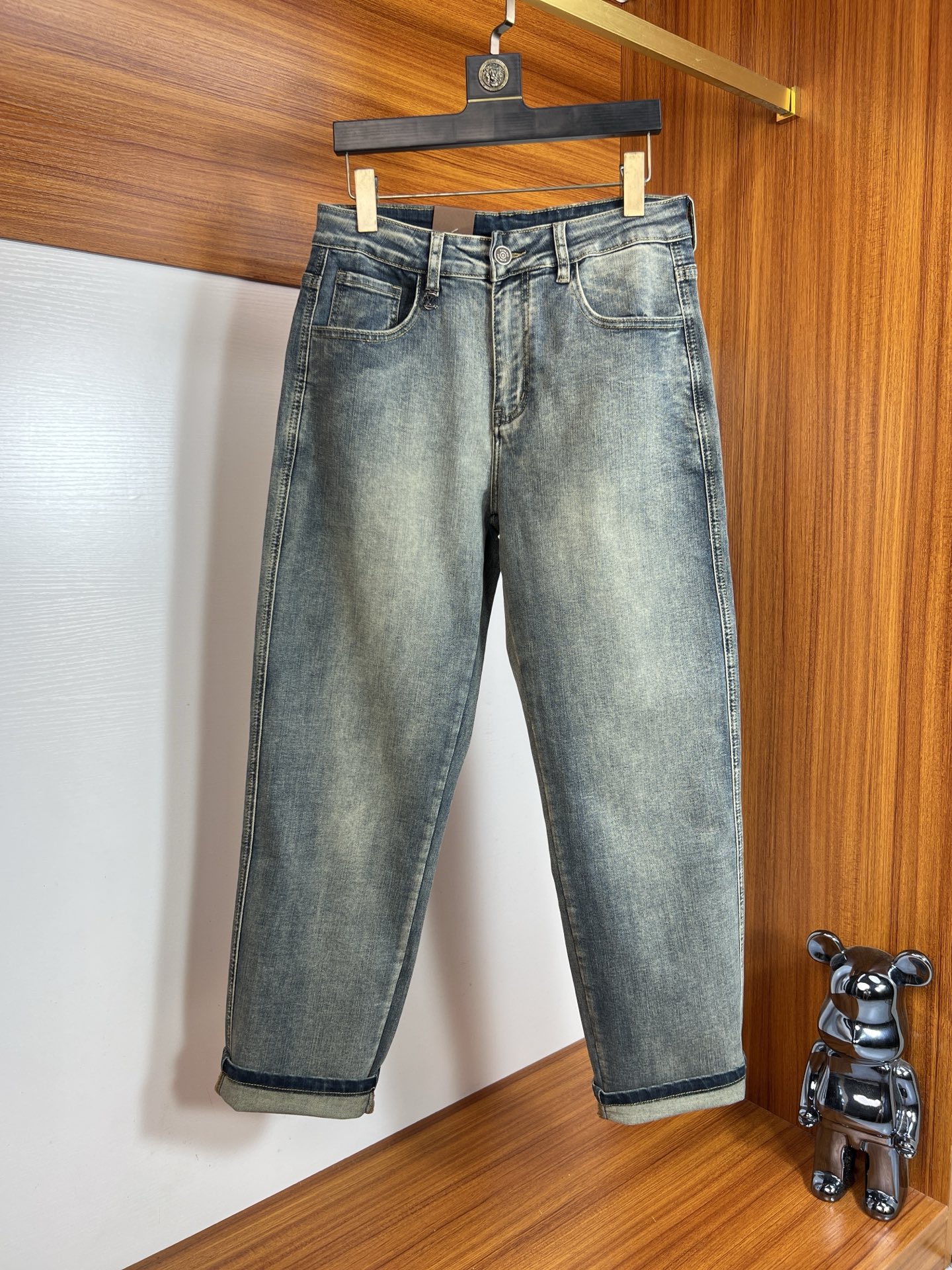 NO:527131,LV/Louis Vuitton 2025 autumn and winter new products, complete three standards, jeans, good products, don't need to be introduced too much, look at the details, counter code number 29-38 175/140 upper body 32,,louis vuitton,louis vuitton,jeans,alexander wang19860909LV/路易威登 2025秋冬新品 三标齐全 牛仔裤 好货不用过多介绍 看细节 专柜码数29-38 175/140上身32码,,louis vuitton,louis vuitton,jeans,alexander wang,Men's clothing