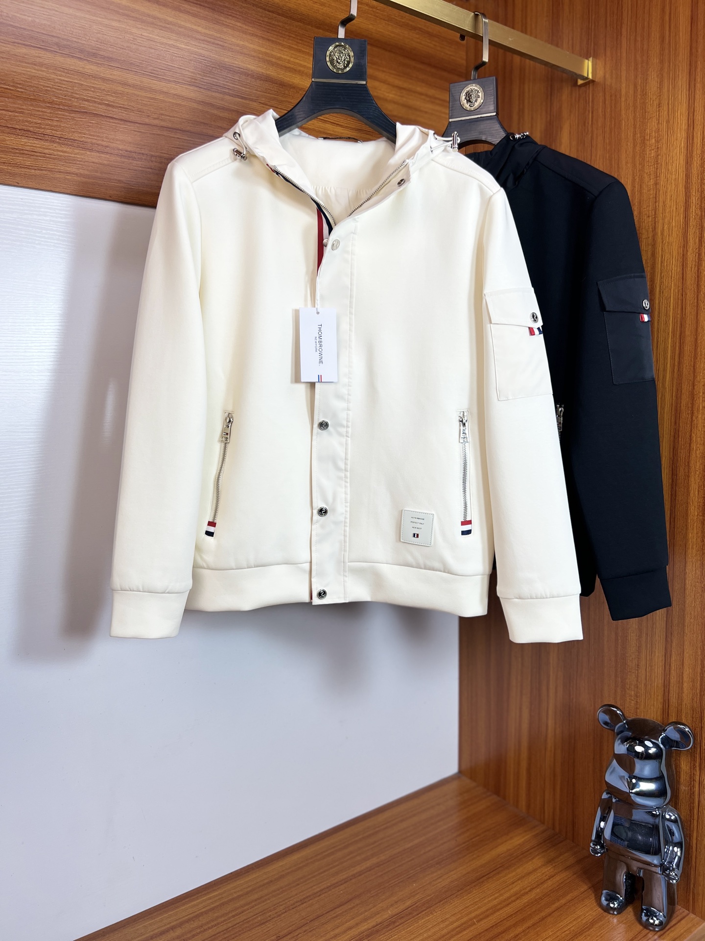 NO:527148,TB 2025 Autumn and Winter New Products are available, complete three standards, jackets, no need to introduce too much good products, look at the details, counter number M-XXXL 175/140 Suggestions L,, jackets & coats, jackets & coats, alexander wang19860909TB 2025年秋冬新品上新 三标齐全 夹克外套 好货不用过多介绍 看细节 专柜码数M-XXXL 175/140建议L,,jackets & coats,jackets & coats,alexander wang,Men's clothing