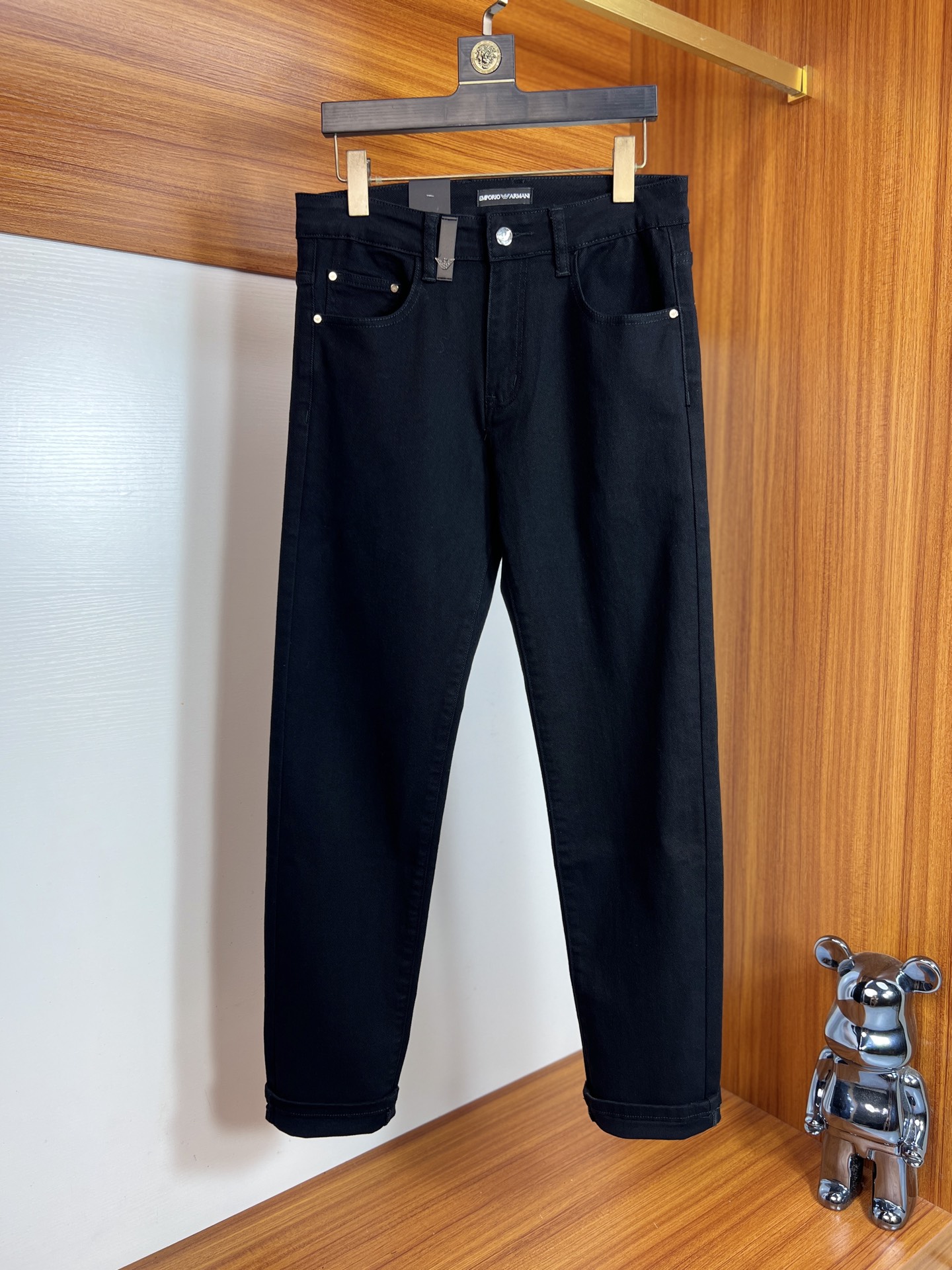 NO:539872,Armani/Armani 2025 autumn and winter new products, complete three standards, jeans, good products, don't need to be introduced too much, look at the details, counter number 29-38 / 140 upper body 32,,armani,armani,jeans,alexander wang19860909Armani/阿玛尼 2025秋冬新品 三标齐全 牛仔裤 好货不用过多介绍 看细节 专柜码数29-38 /140上身32码,,armani,armani,jeans,alexander wang,Men's clothing