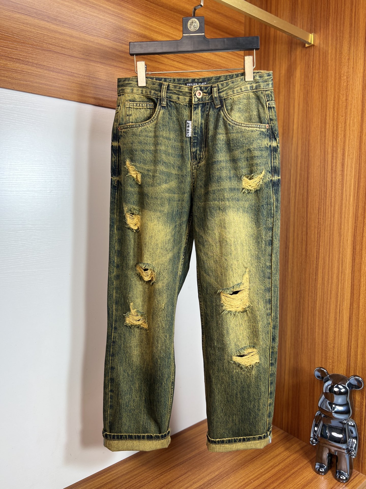 NO:537864,PP Autumn and winter new products, complete three standards, jeans, good products, don't need to introduce too much, look at the details, counter code number 29-38 / 140 upper body 32, jeans, alexander wang19860909PP 秋冬新品 三标齐全 牛仔裤 好货不用过多介绍 看细节 专柜码数29-38 /140上身32码,,jeans,alexander wang,Men's clothing