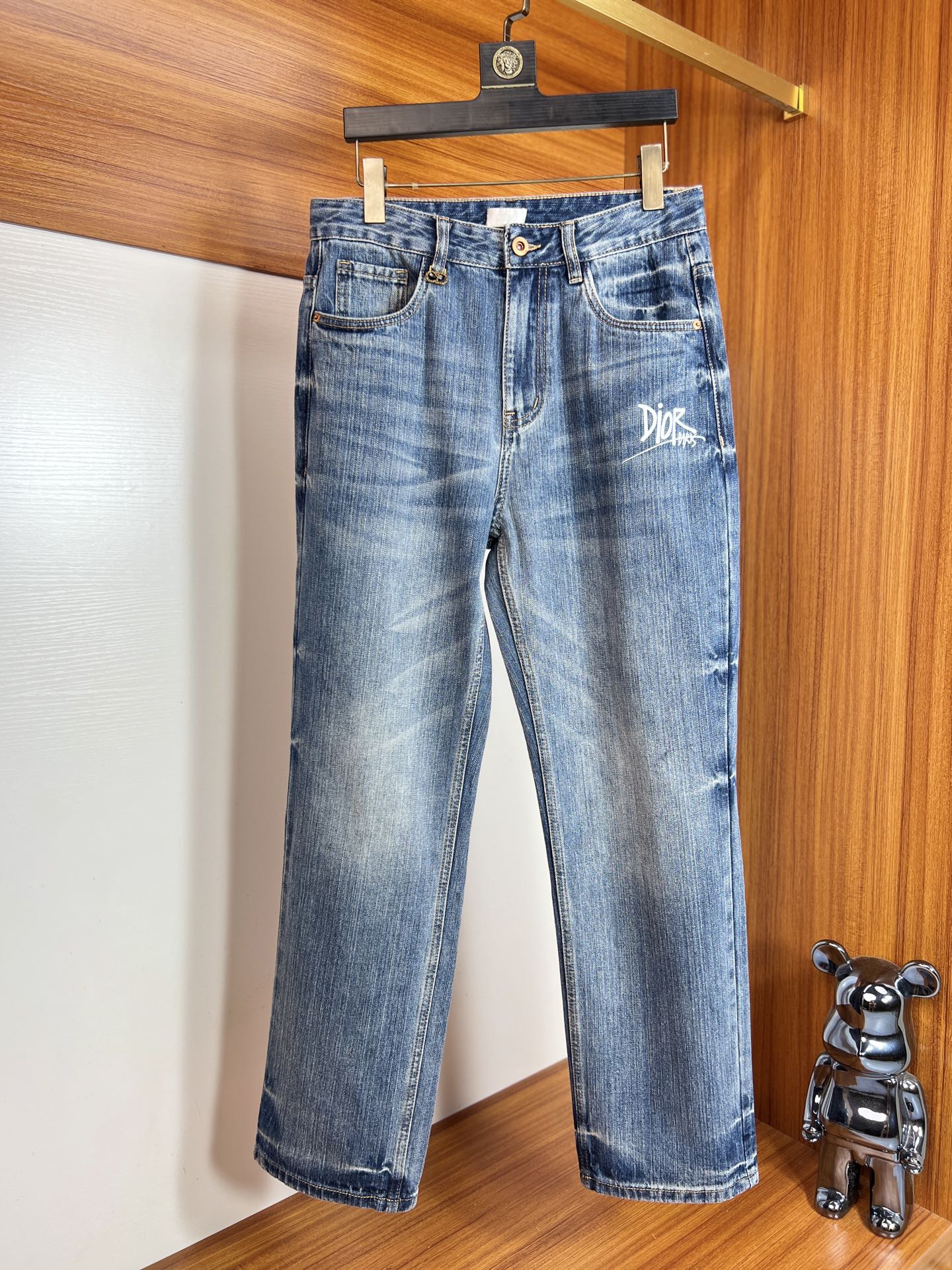 NO:537880,Dior/Dior 2025 autumn and winter new products, complete three standards, jeans, good products, don't need to introduce too much, look at the details, counter number 29-38 / 140 upper body 32,,dior,dior,jeans,alexander wang19860909Dior/迪奥 2025秋冬新品 三标齐全 牛仔裤 好货不用过多介绍 看细节 专柜码数29-38 /140上身32码,,dior,dior,jeans,alexander wang,Men's clothing