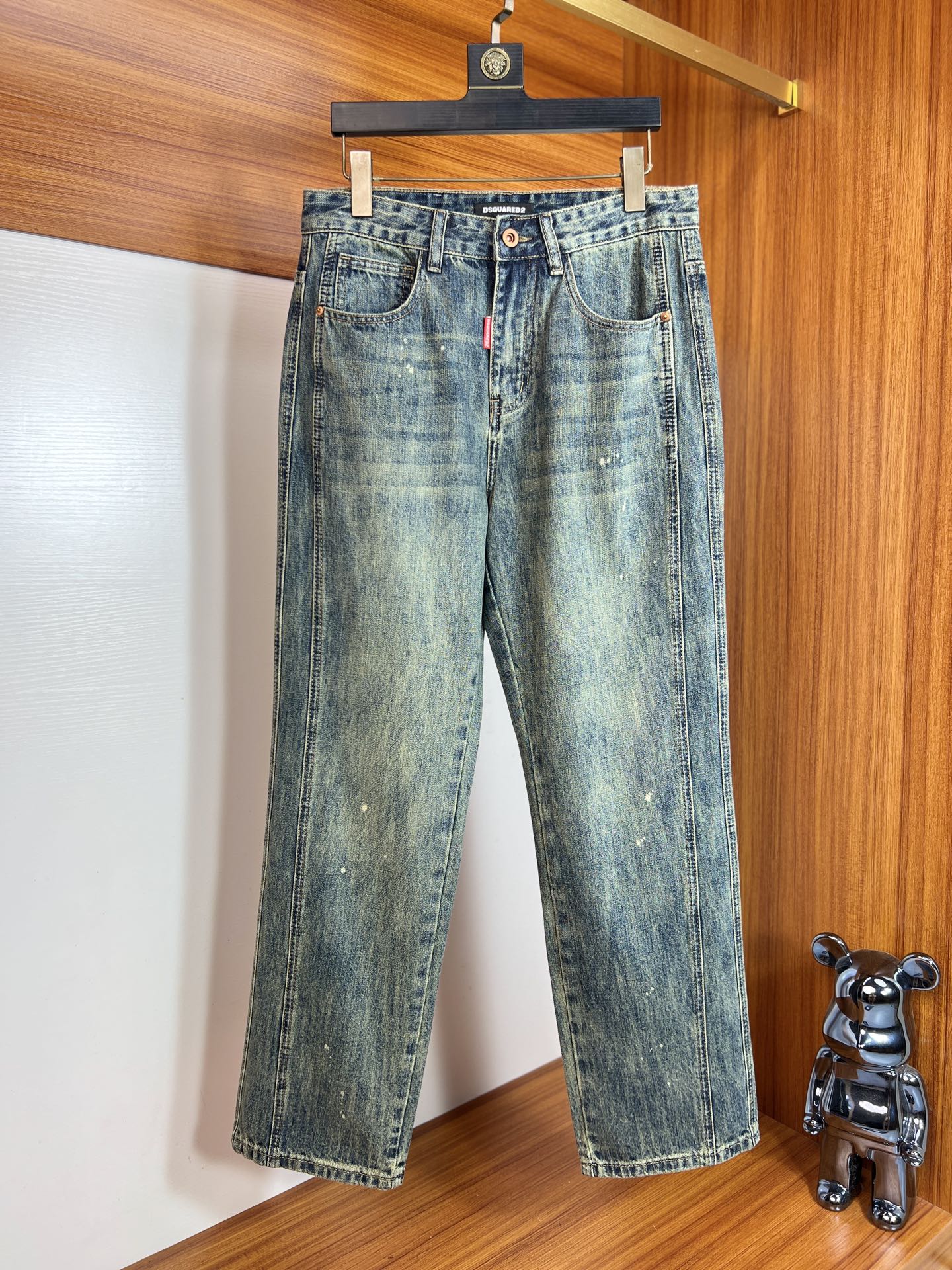 NO:537883,DQ2 2025 autumn and winter new products, complete three standards, jeans, good products, don't need to be introduced too much, look at the details, counter number 29-38 / 140 upper body 32, jeans, alexander wang19860909DQ2 2025秋冬新品 三标齐全 牛仔裤 好货不用过多介绍 看细节 专柜码数29-38 /140上身32码,,jeans,alexander wang,Men's clothing