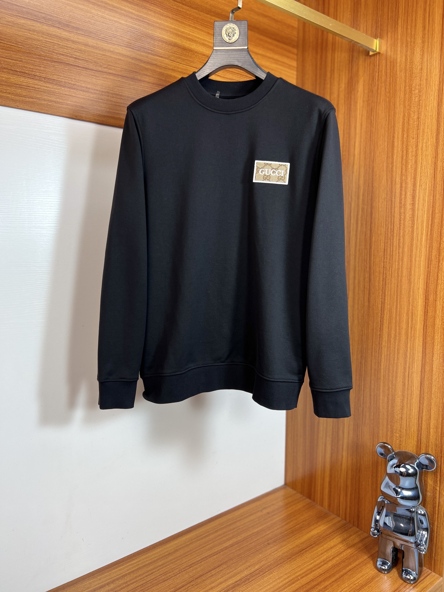 NO:540929,Gucci/Gucci 2025 autumn and winter new product, complete three standards, round neck sweatshirts, same style for men and women, good products do not need to be introduced too much, look at the details, counter code number S-XL 175/140 suggestion M,,gucci,hoodie,sweatshirts,alexander wang19860909Gucci/古奇 2025秋冬新品 三标齐全 圆领卫衣 男女同款 好货不用过多介绍 看细节 专柜码数 S-XL 175/140建议M,,gucci,hoodie,sweatshirts,alexander wang,Men's clothing