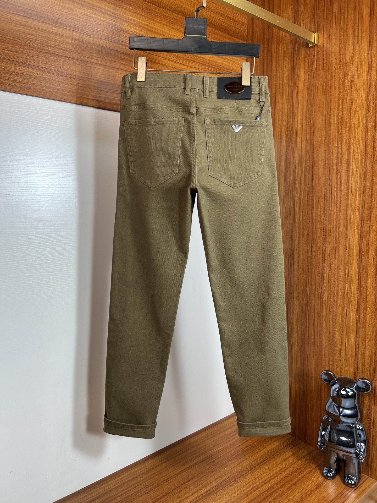 NO:540897,Armani/Armani 2025 autumn and winter new products, complete three standards, jeans, good products, don't need to be introduced too much, look at the details, counter number 29-38 / 140 upper body 32,,armani,armani,jeans,alexander wang19860909Armani/阿玛尼 2025秋冬新品 三标齐全 牛仔裤 好货不用过多介绍 看细节 专柜码数29-38 /140上身32码,,armani,armani,jeans,alexander wang,Men's clothing