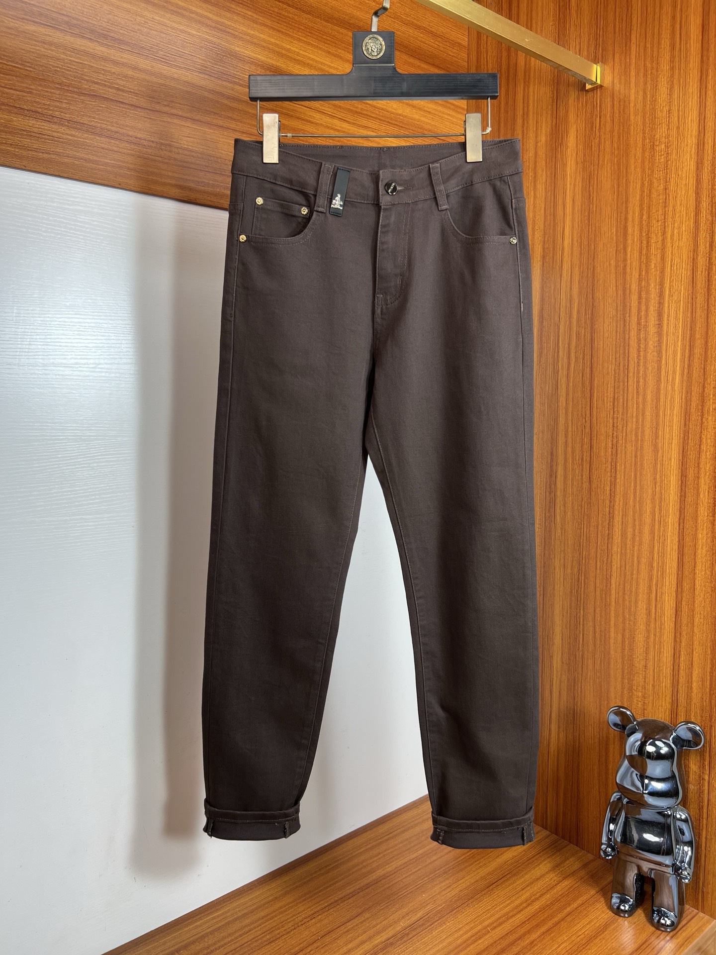 NO:540894,Prada/Prada 2025 autumn and winter new products, complete three standards, jeans, good products, don't need to be introduced too much, look at the details, counter number 29-38 / 140 upper body 32,,prada,prada,jeans,alexander wang19860909Prada/普拉达 2025秋冬新品 三标齐全 牛仔裤 好货不用过多介绍 看细节 专柜码数29-38 /140上身32码,,prada,prada,jeans,alexander wang,Men's clothing