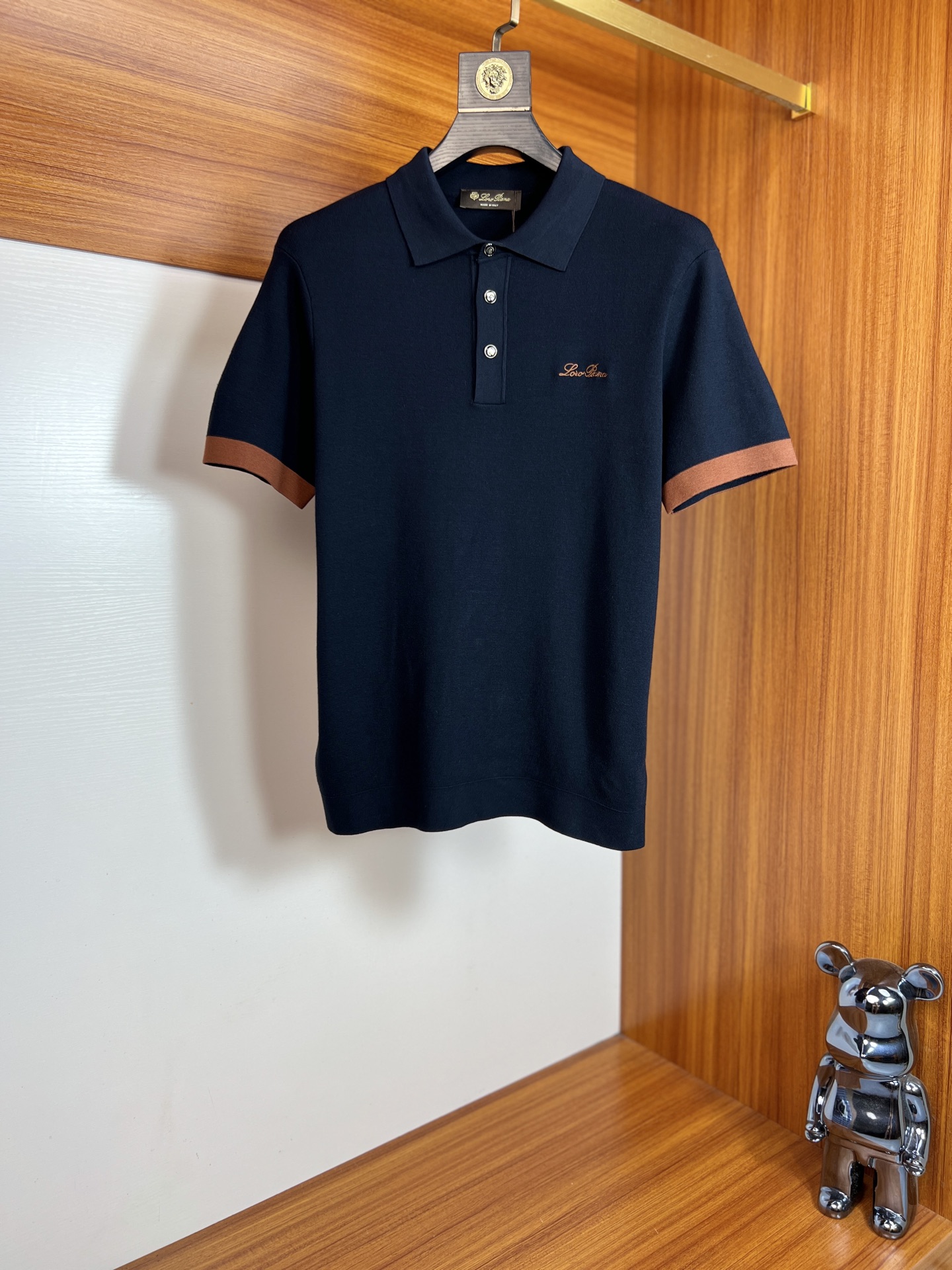 NO:548985,LP New products for Autumn and Winter Years are available, complete three standards, lapel sweater, no need to introduce too much good products, look at the details, counter number M-XXXL /140 suggestions L, loro piana, alexander wang19860909LP 年秋冬新品上新 三标齐全 翻领针织衫 好货不用过多介绍 看细节 专柜码数M-XXXL /140建议L,,loro piana,alexander wang,Men's clothing