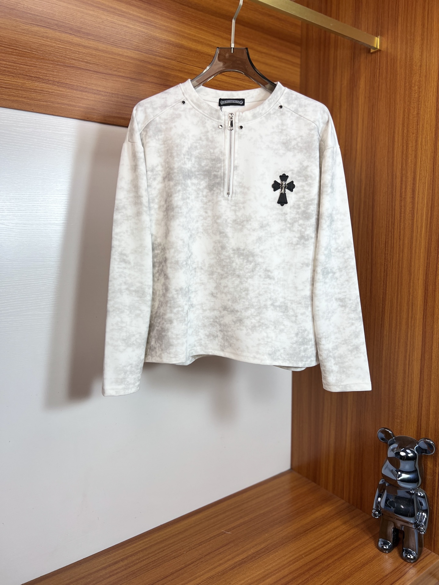 NO:572390,Ch/Chrome Hearts 2025 Autumn and Winter New Products Complete with Three Standards Round Neck Sweatshirt Good product no need to introduce too much. Look at the details. Counter size M-XXXL 175/140 recommended L,,chrome hearts,hoodie,sweatshirts,alexander wang19860909Ch/克罗心 2025秋冬新品 三标齐全 圆领卫衣 好货不用过多介绍 看细节 专柜码数 M-XXXL 175/140建议L,,chrome hearts,hoodie,sweatshirts,alexander wang,Men's clothing