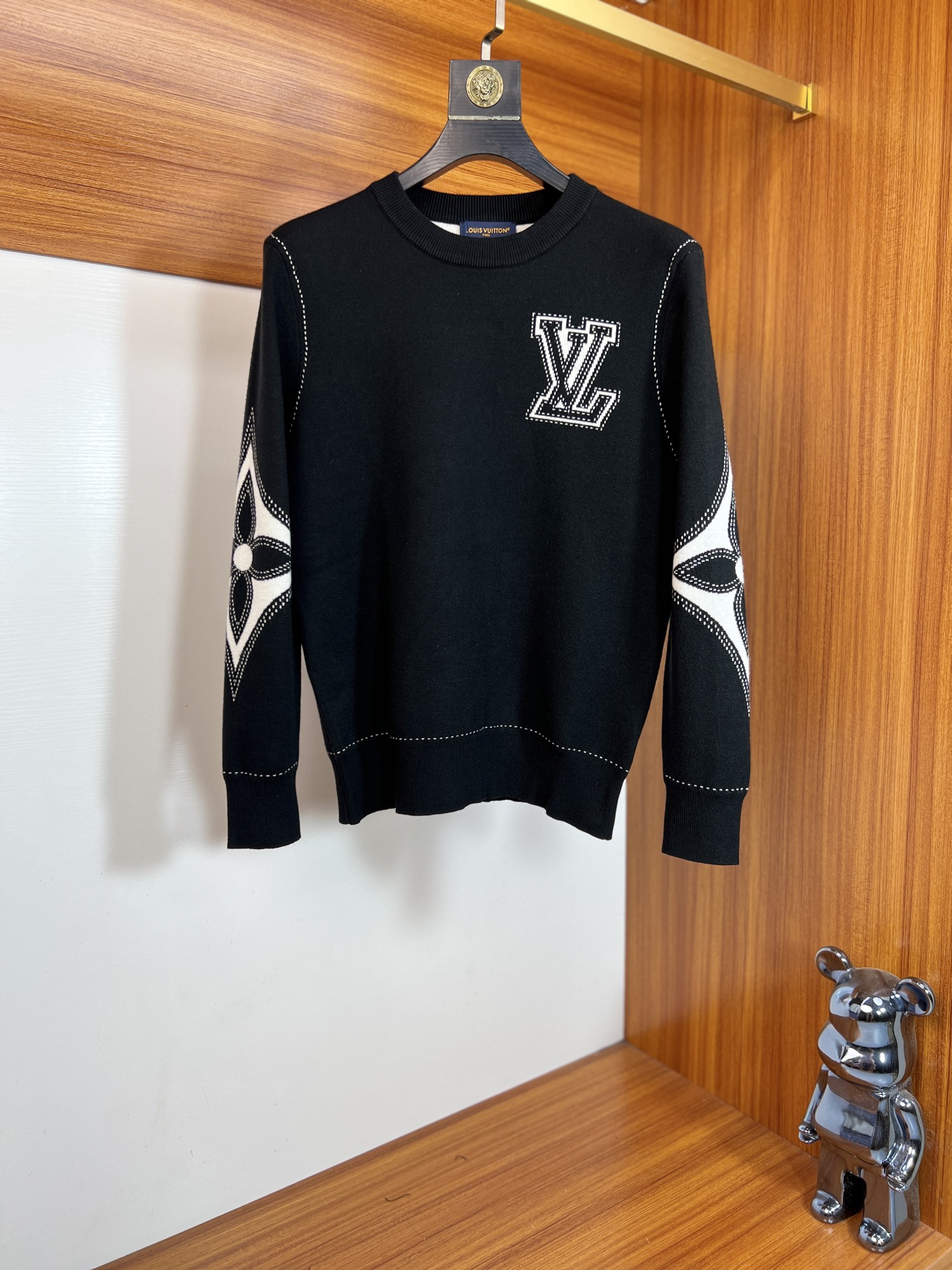 NO:649592,LV/Louis Vuitton has new products for autumn and winter, complete with three labels, round neck sweater, good product, no need to introduce too much, look at the details, counter size M-XXXL 175/140 recommended L,, louis vuitton, louis vuitton, sweaters, alexander wang19860909LV/路易威登 年秋冬新品上新 三标齐全 圆领毛衣 好货不用过多介绍 看细节 专柜码数M-XXXL 175/140建议L,,louis vuitton,louis vuitton,sweaters,alexander wang,Men's clothing