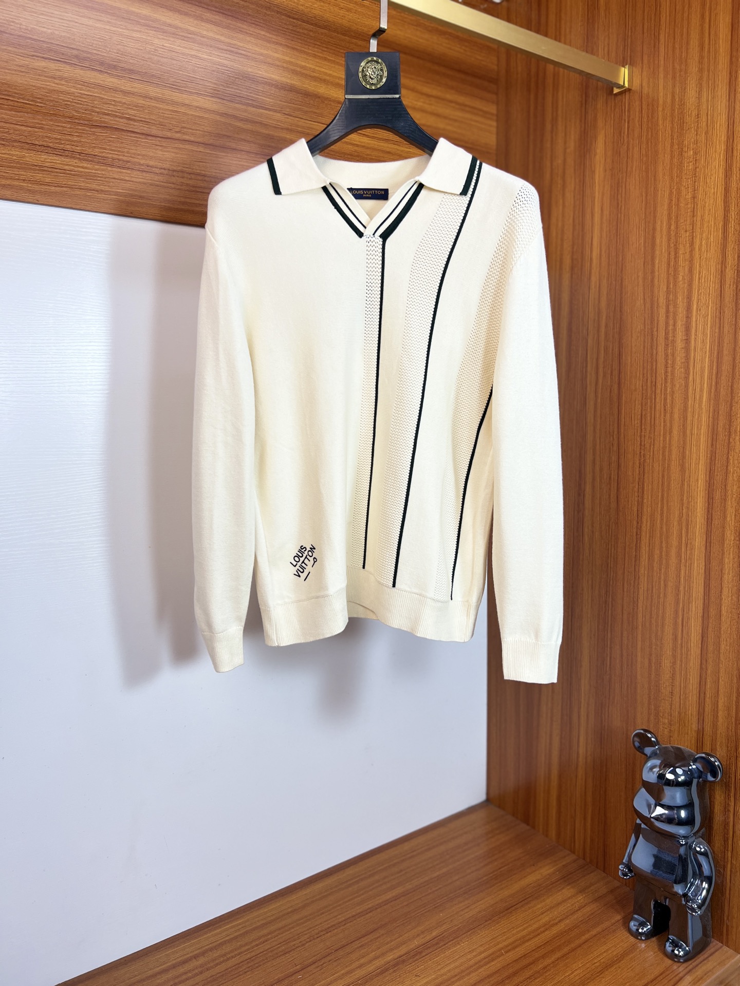 NO:611988,LV/Louis Vuitton 2025 autumn and winter new products, complete with three labels, lapel sweatshirts, good products, no need to introduce too much, look at the details, counter size M-XXXL /140 recommended L,, louis vuitton, louis vuitton, hoodie, sweatshirts, alexander wang19860909LV/路易威登 2025年秋冬新品上新 三标齐全 翻领卫衣 好货不用过多介绍 看细节 专柜码数M-XXXL /140建议L,,louis vuitton,louis vuitton,hoodie,sweatshirts,alexander wang,Men's clothing