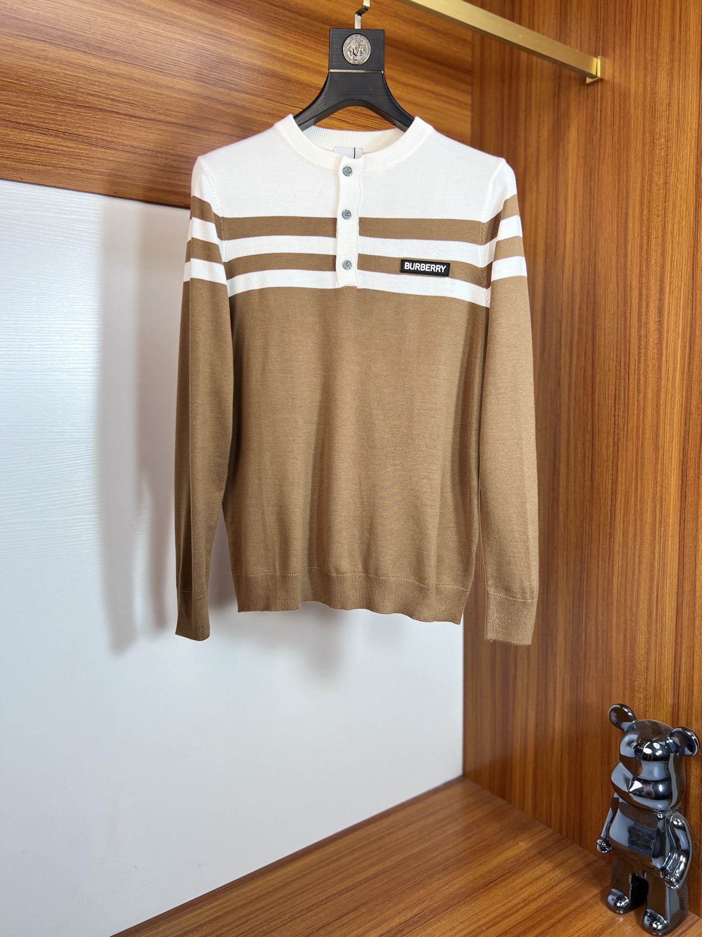 NO:614134,Burberry/Burberry 2025 new autumn and winter new products, complete with three labels, round neck sweater, good product, no need to introduce too much, look at the details, counter size M-XXXL /140 recommended L,, burberry, burberry, sweaters, alexander wang19860909Burberry/巴宝莉 2025年秋冬新品上新 三标齐全 圆领毛衣 好货不用过多介绍 看细节 专柜码数M-XXXL /140建议L,,burberry,burberry,sweaters,alexander wang,Men's clothing