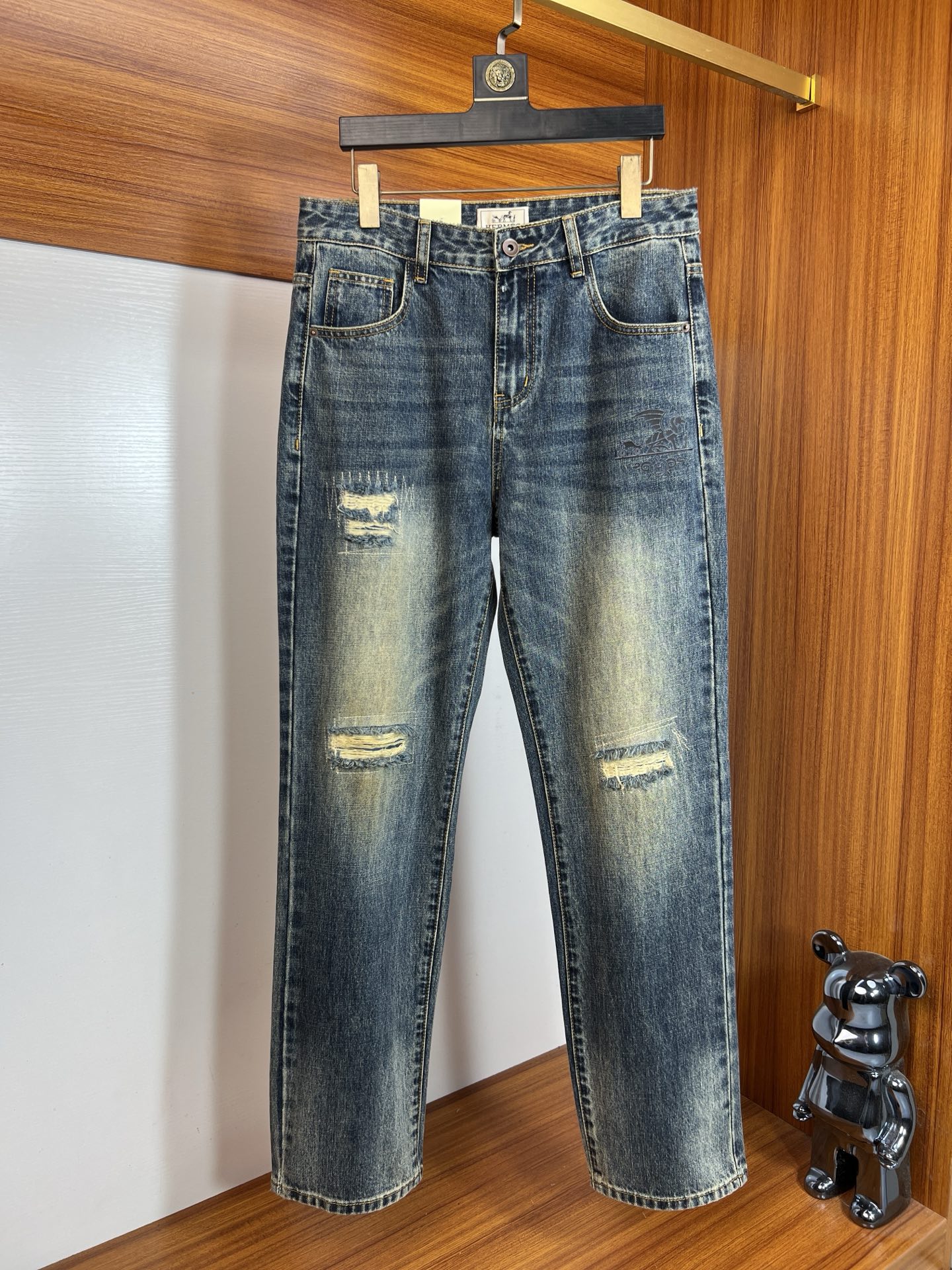 NO:624948,Hermes/Hermès 2025 autumn and winter new products, complete with three labels, jeans, good products, no need to introduce too much, look at the details, counter size 29-38/140 upper body size 32,, hermes, hermes, jeans, alexander wang19860909Hermes/爱马仕 2025秋冬新品 三标齐全 牛仔裤 好货不用过多介绍 看细节 专柜码数29-38 /140上身32码,,hermes,hermes,jeans,alexander wang,Men's clothing