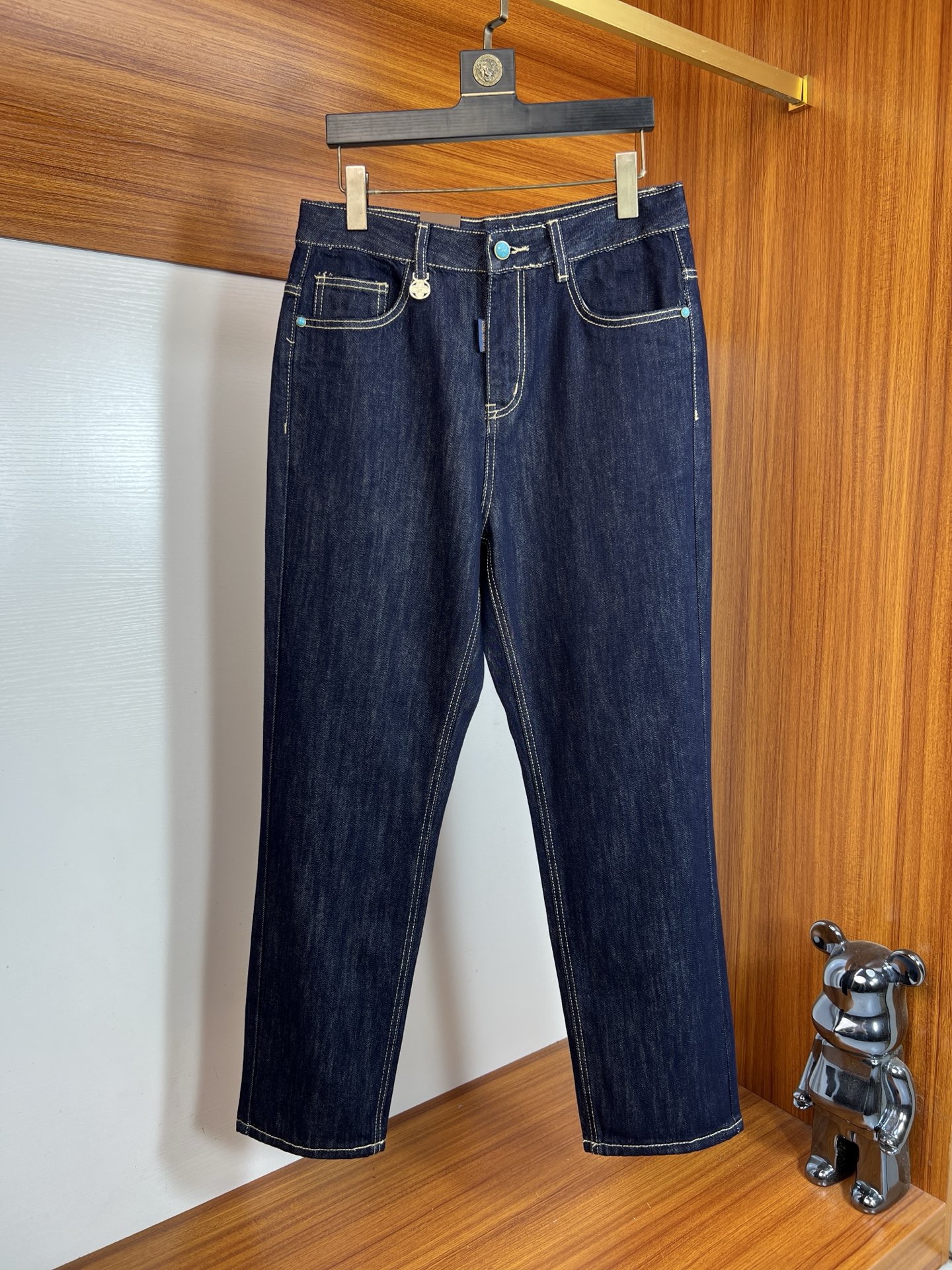 NO:624933,LV/Louis Vuitton 2025 autumn and winter new products, complete with three labels, jeans, good products, no need to introduce too much, look at the details, counter size 29-38 /140, upper body size 32, louis vuitton, louis vuitton, jeans, alexander wang19860909LV/路易威登 2025秋冬新品 三标齐全 牛仔裤 好货不用过多介绍 看细节 专柜码数29-38 /140上身32码,,louis vuitton,louis vuitton,jeans,alexander wang,Men's clothing