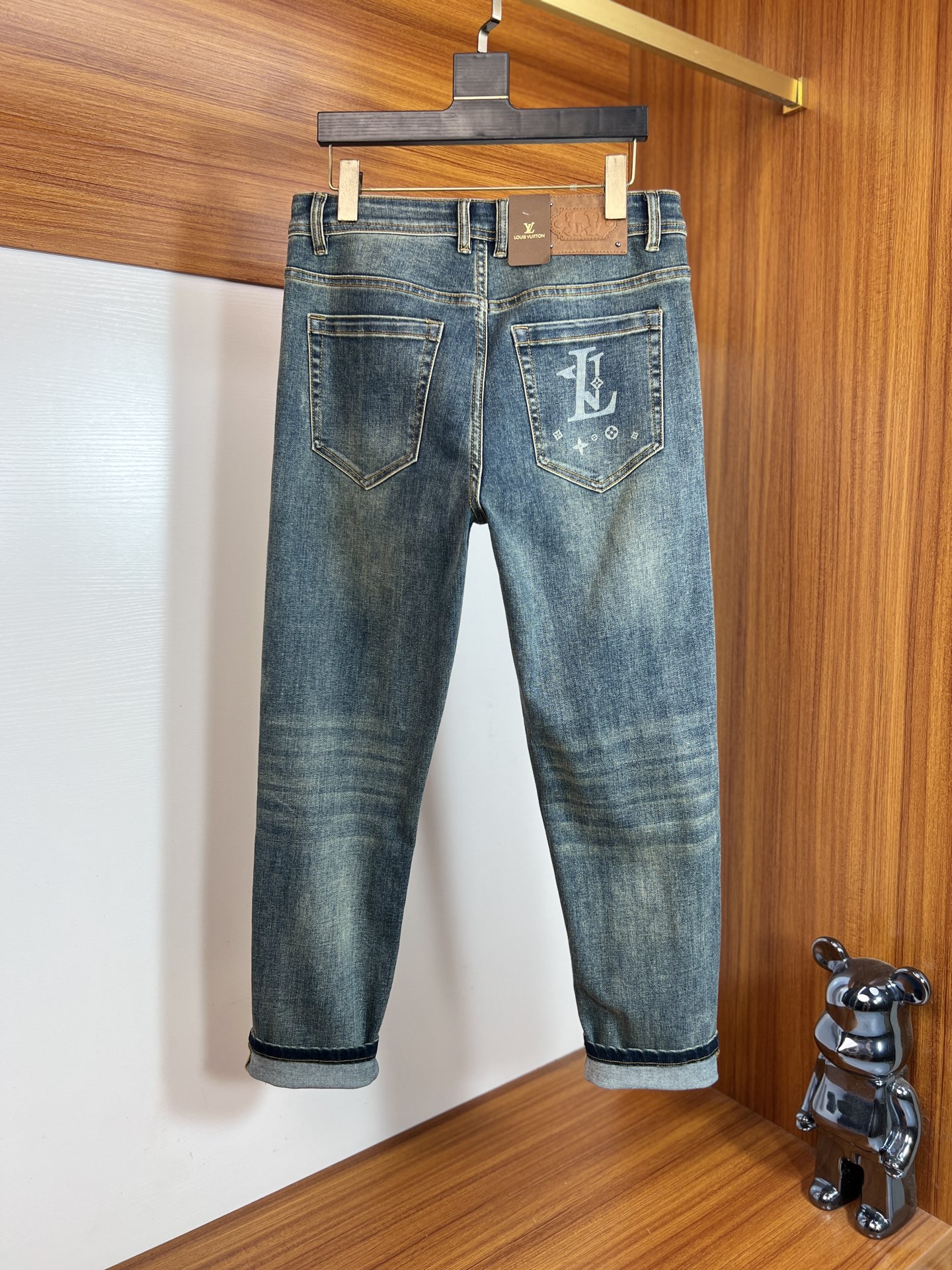 NO:628271,LV/Louis Vuitton 2025 autumn and winter new products, complete with three labels, jeans, good products, no need to introduce too much, look at the details, counter size 28-38, 175/140 upper body size 32,, louis vuitton, louis vuitton, jeans, alexander wang19860909LV/路易威登 2025秋冬新品 三标齐全 牛仔裤 好货不用过多介绍 看细节 专柜码数28-38 175/140上身32码,,louis vuitton,louis vuitton,jeans,alexander wang,Men's clothing