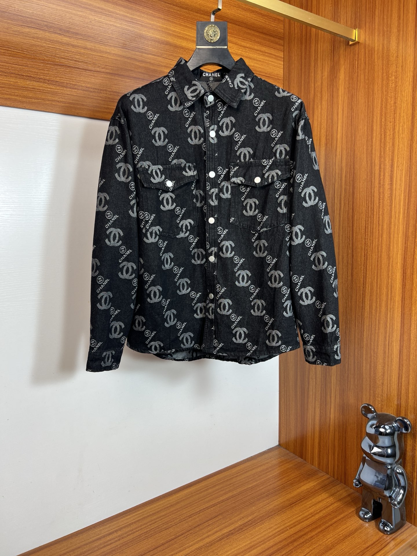 NO:628360,Charlie/Chanel 2025 autumn and winter new products, complete with three standards, denim jackets, jackets, good products, no need to introduce too much, look at the details, counter size M-XXXL 175/140, recommended L,,chanel,jackets & coats,jackets & coats,alexander wang19860909Charlie/香奈儿 2025年秋冬新品上新 三标齐全 牛仔衣外套夹克 好货不用过多介绍 看细节 专柜码数M-XXXL 175/140建议L,,chanel,jackets & coats,jackets & coats,alexander wang,Men's clothing