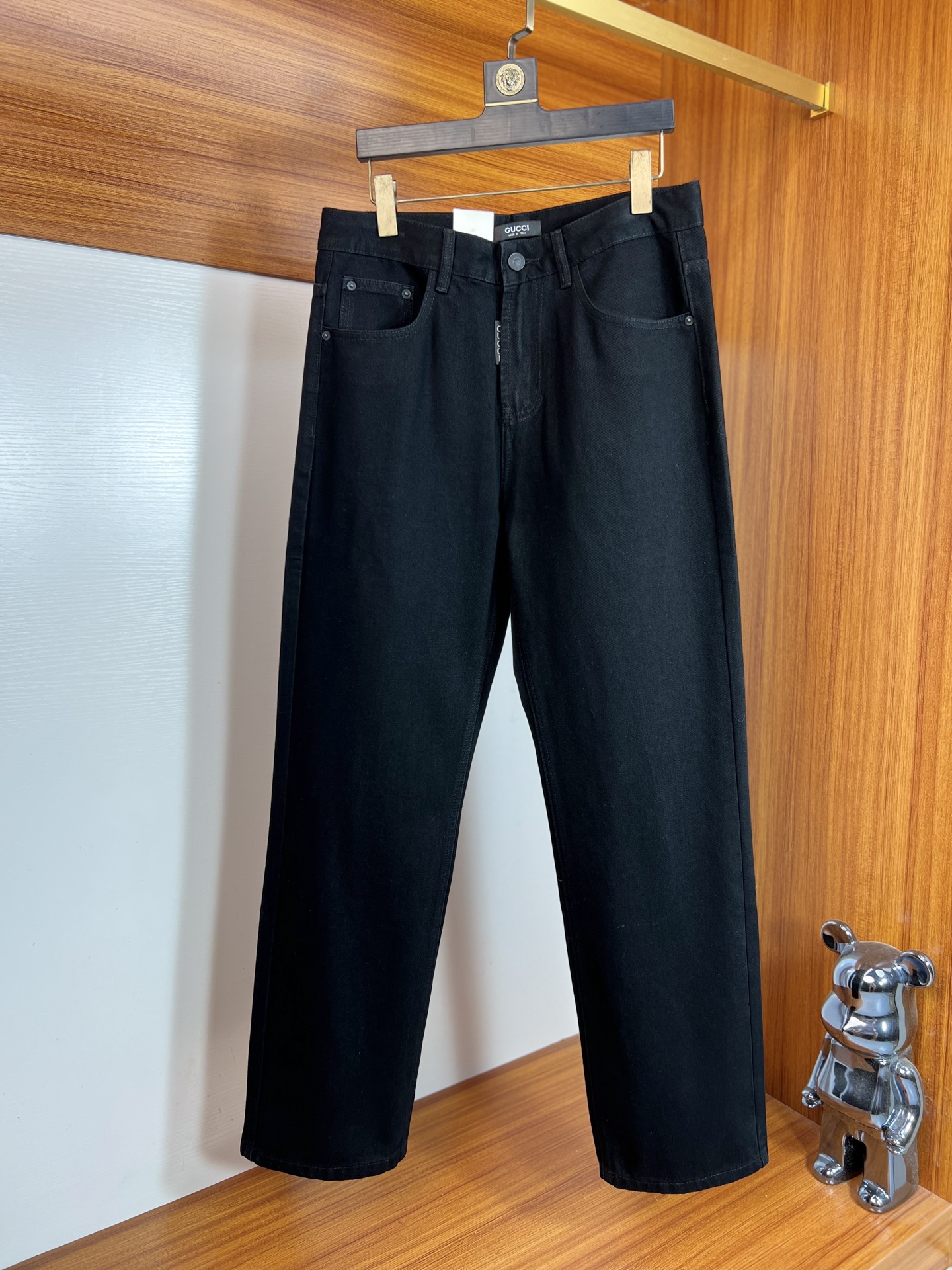 NO:661374,Gucci/Gucci 2025 autumn and winter new products, complete with three labels, jeans, good products, no need to introduce too much, look at the details, counter size 29-38, 175/140 upper body size 32,,gucci,jeans, 19860909Gucci/古奇 2025秋冬新品 三标齐全 牛仔裤 好货不用过多介绍 看细节 专柜码数29-38 175/140上身32码,,gucci,jeans, ,Men's clothing