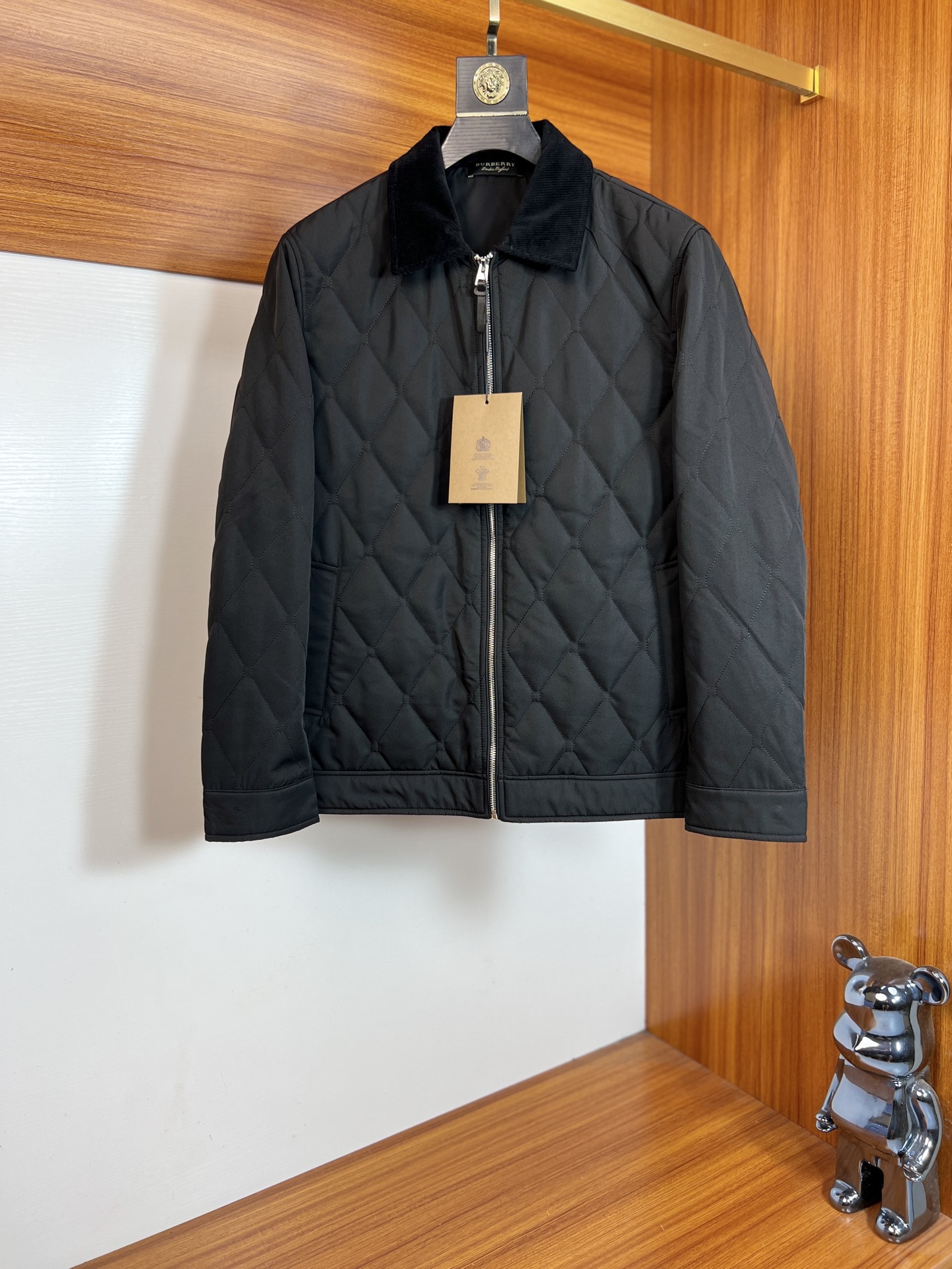 NO:661389,Burberry/Burberry 2025 new autumn and winter new products, complete with three labels, cotton jackets and coats. Good products need no introduction. Look at the details. Counter size M-XXXL 175/140 recommended L,,burberry,burberry,jackets & coats,jackets & coats, 19860909Burberry/巴宝莉 2025年秋冬新品上新 三标齐全 棉服夹克外套 好货不用过多介绍 看细节 专柜码数M-XXXL 175/140建议L,,burberry,burberry,jackets & coats,jackets & coats, ,Men's clothing