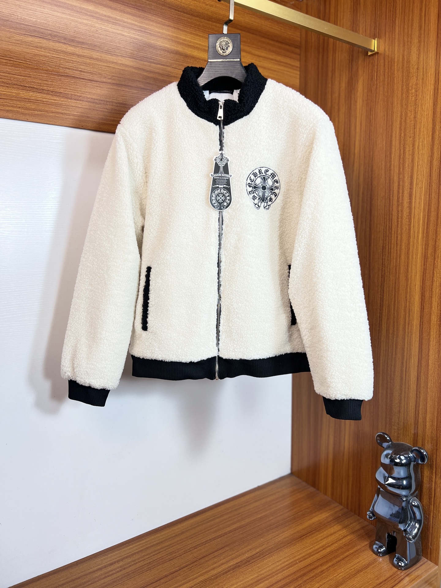 NO:661399,ch/Chrome Hearts 2025 Autumn and Winter New Products, Complete with Three Standards, Thickened Grain Velvet Jackets, Great Goods, No Need for Too Much Introduction, Look at the Details, Counter Size M-XXXL 175/140, Suggested L,,chrome hearts,jackets & coats,jackets & coats, 19860909ch/克罗心 2025年秋冬新品上新 三标齐全 加厚颗粒绒夹克外套 好货不用过多介绍 看细节 专柜码数M-XXXL 175/140建议L,,chrome hearts,jackets & coats,jackets & coats, ,Men's clothing