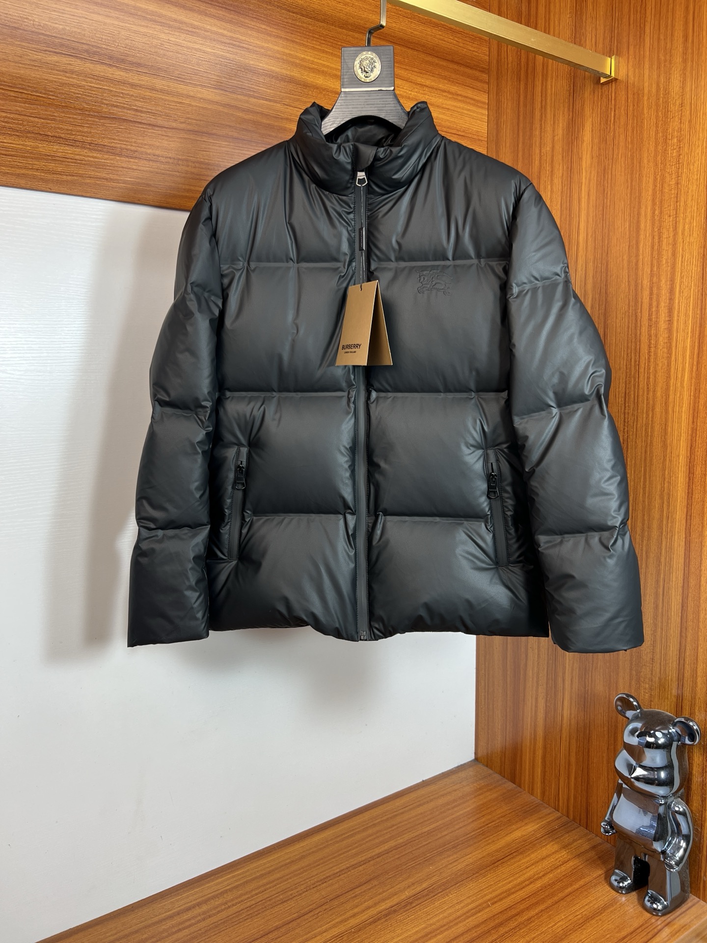 NO:661401,Burberry/Burberry 2025 new autumn and winter new products, complete with three labels, down jackets, good products, no need to introduce too much, look at the details, counter size M-XXXL 175/140, recommended L,, burberry, burberry, down jacket,  19860909Burberry/巴宝莉 2025年秋冬新品上新 三标齐全 羽绒服 好货不用过多介绍 看细节 专柜码数M-XXXL 175/140建议L,,burberry,burberry,down jacket, ,Men's clothing