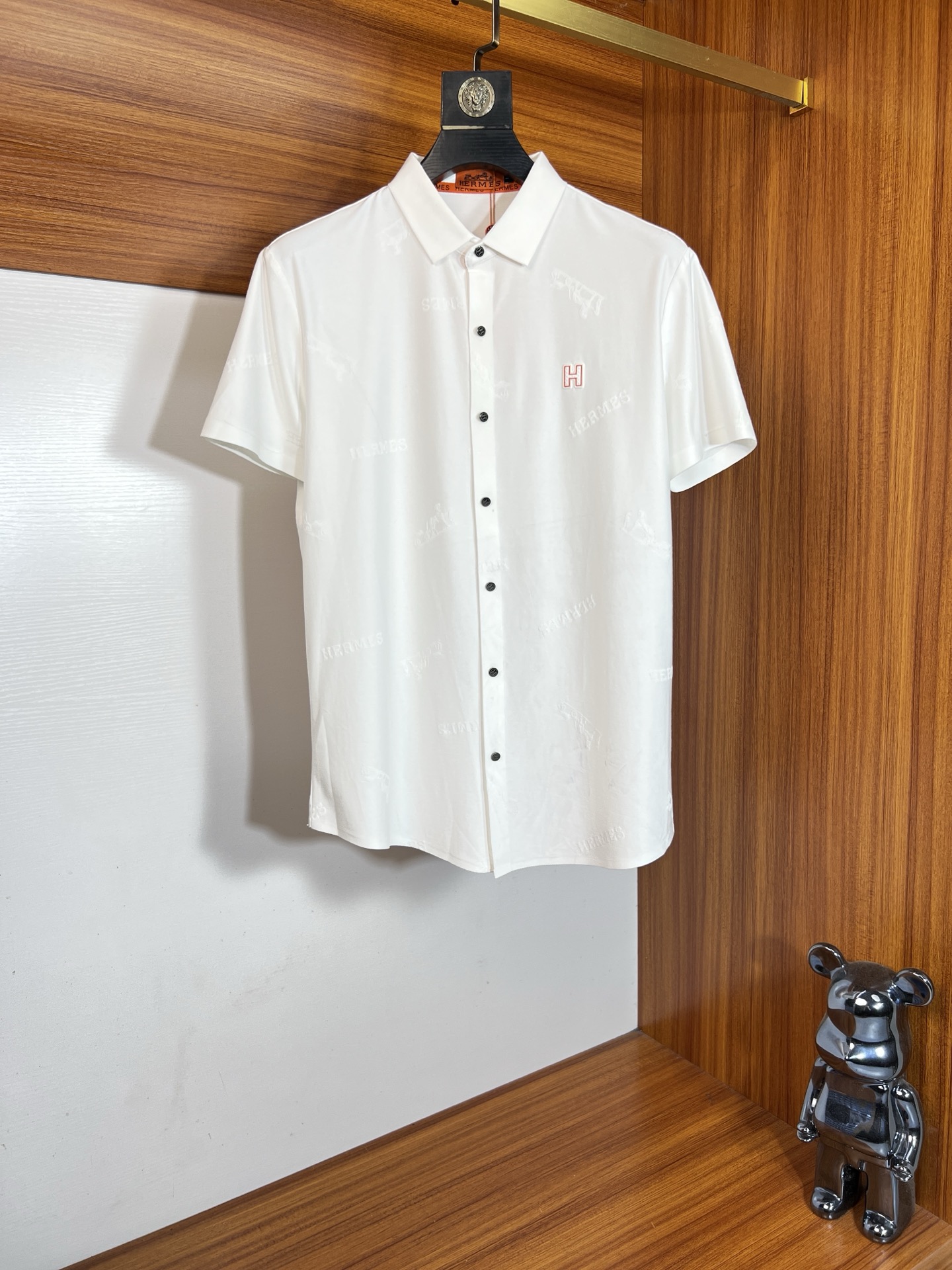 NO:773973,Hermes/Hermès 2026 spring and summer new products, complete with three labels, shirts, good products, no need to introduce too much, look at the details, counter size M-XXXL 175/140, recommended L,, hermes, hermes, shirts,19860909Hermes/爱马仕 2026年春夏新品上新 三标齐全 衬衫 好货不用过多介绍 看细节 专柜码数M-XXXL 175/140建议L,,hermes,hermes,shirts,,Men's clothing