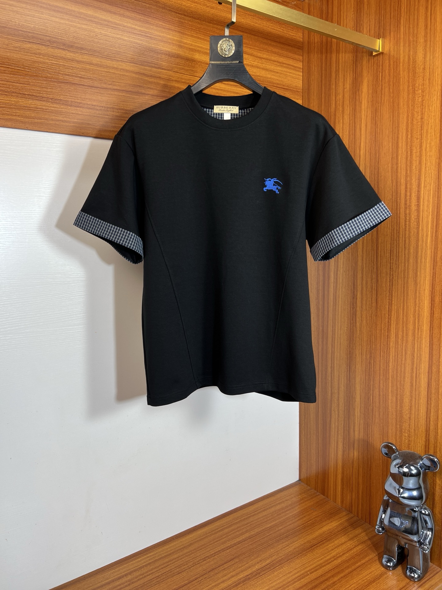 NO:773912,Burberry/Burberry 2026 spring and summer new products, complete with three labels, round neck short-sleeved T-shirt, good product without too much introduction, look at the details, counter size M-XXXL 175/140, recommended L,, burberry, burberry, T-shirt, tees, t-shirt,19860909Burberry/巴宝莉 2026年春夏新品上新 三标齐全 圆领短袖T恤 好货不用过多介绍 看细节 专柜码数M-XXXL 175/140建议L,,burberry,burberry,T-shirt,tees，t-shirt,,Men's clothing