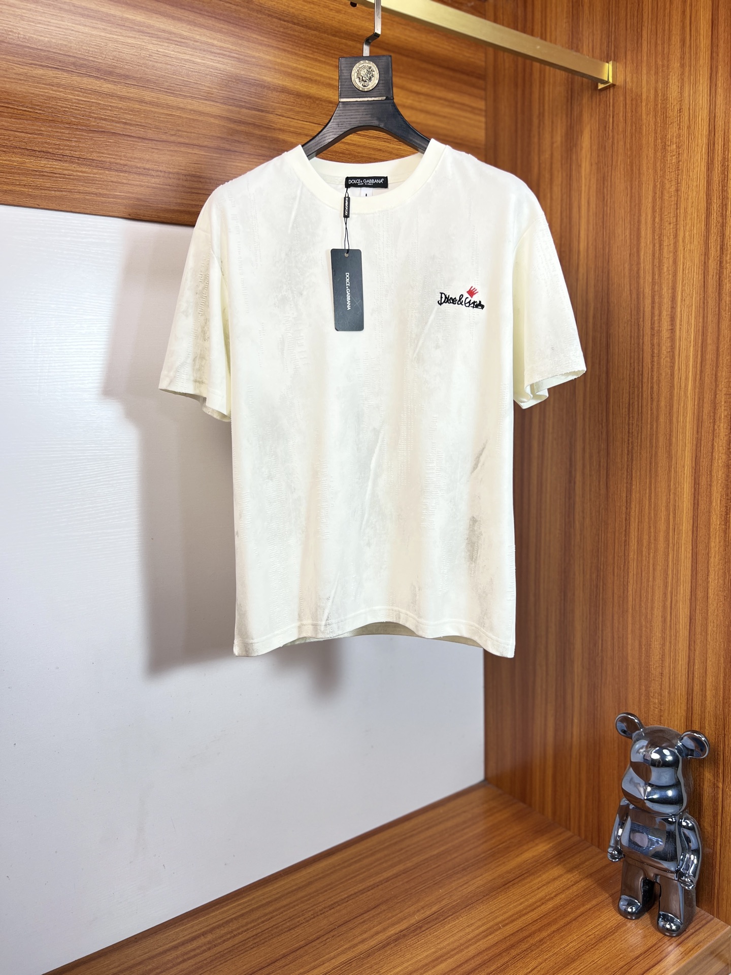 NO:835314,DG/Dolce & Gabbana 2026 spring and summer new products, complete with three labels, round neck short-sleeved T-shirt, good product without too much introduction, look at the details, counter size M-XXXL / recommended L,, Dolce&Gabbana, T-shirt, tees, t-shirt,19860909DG/杜嘉班纳 2026年春夏新品上新 三标齐全 圆领短袖T恤 好货不用过多介绍 看细节 专柜码数M-XXXL /建议L,,Dolce&Gabbana,T-shirt,tees，t-shirt,,Men's clothing